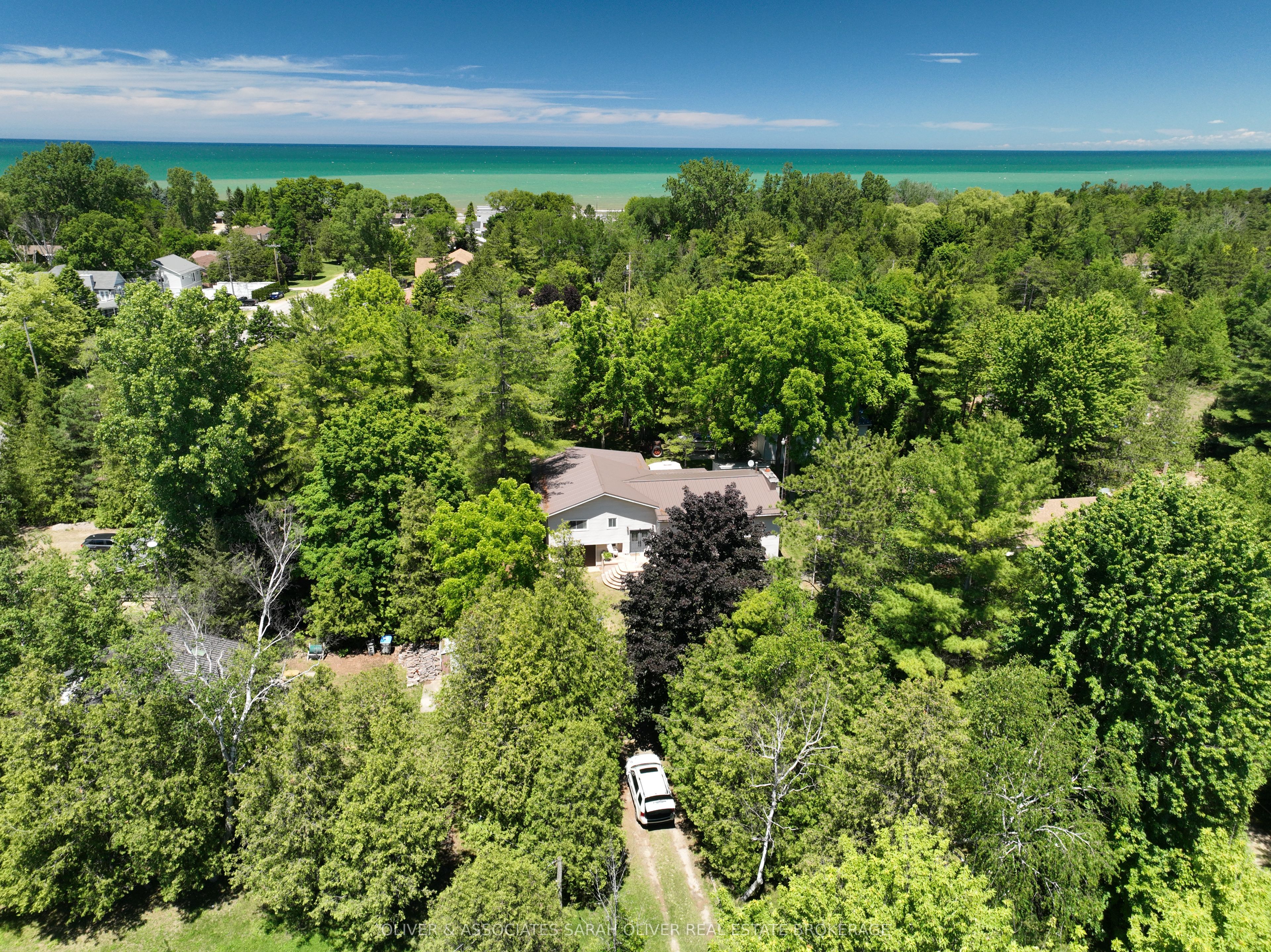 6386 Victoria Avenue, Lambton Shores, ON N0N 1J2