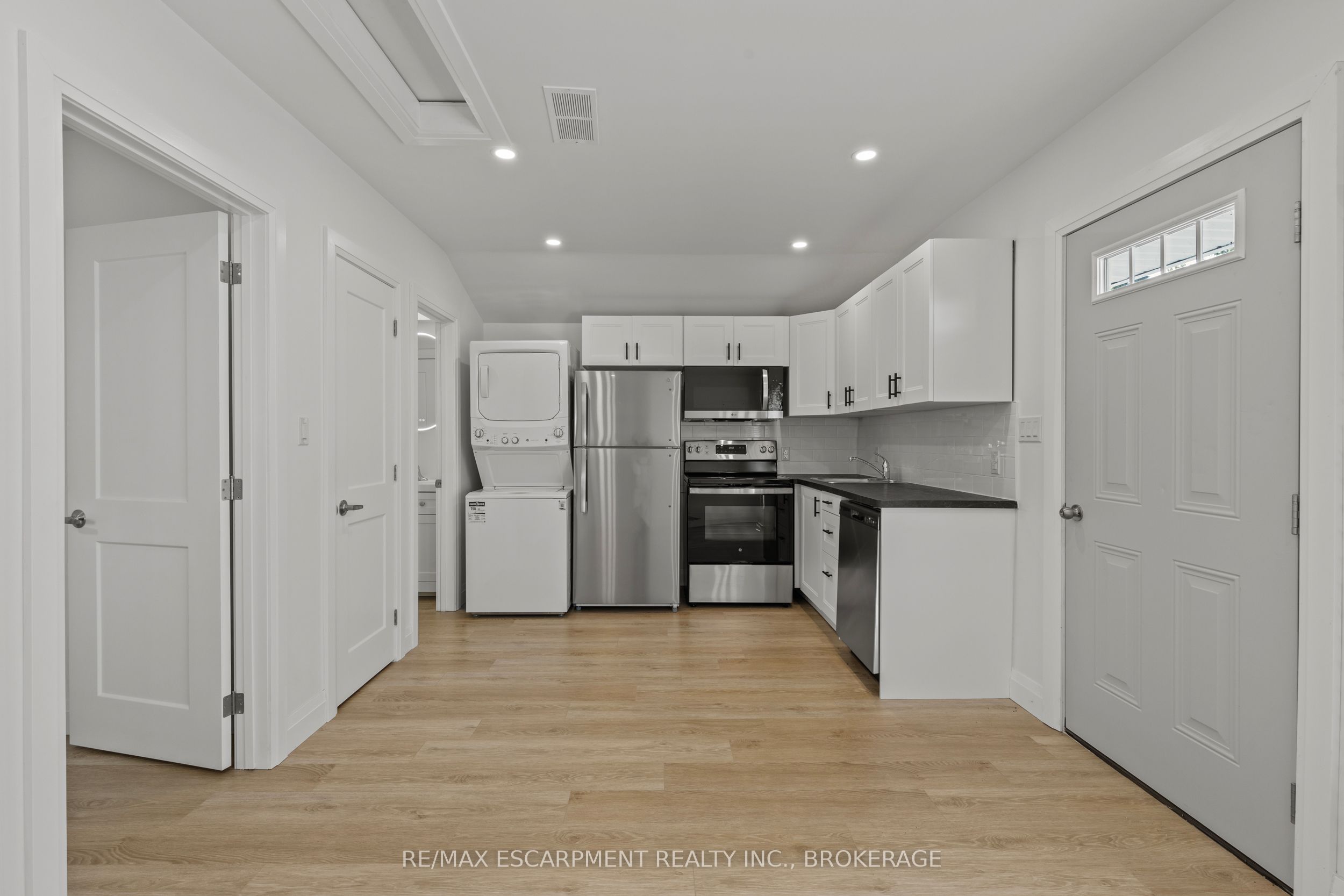 362 Gatfield Avenue Unit 2, Welland, ON L3B 5B2 photo 4
