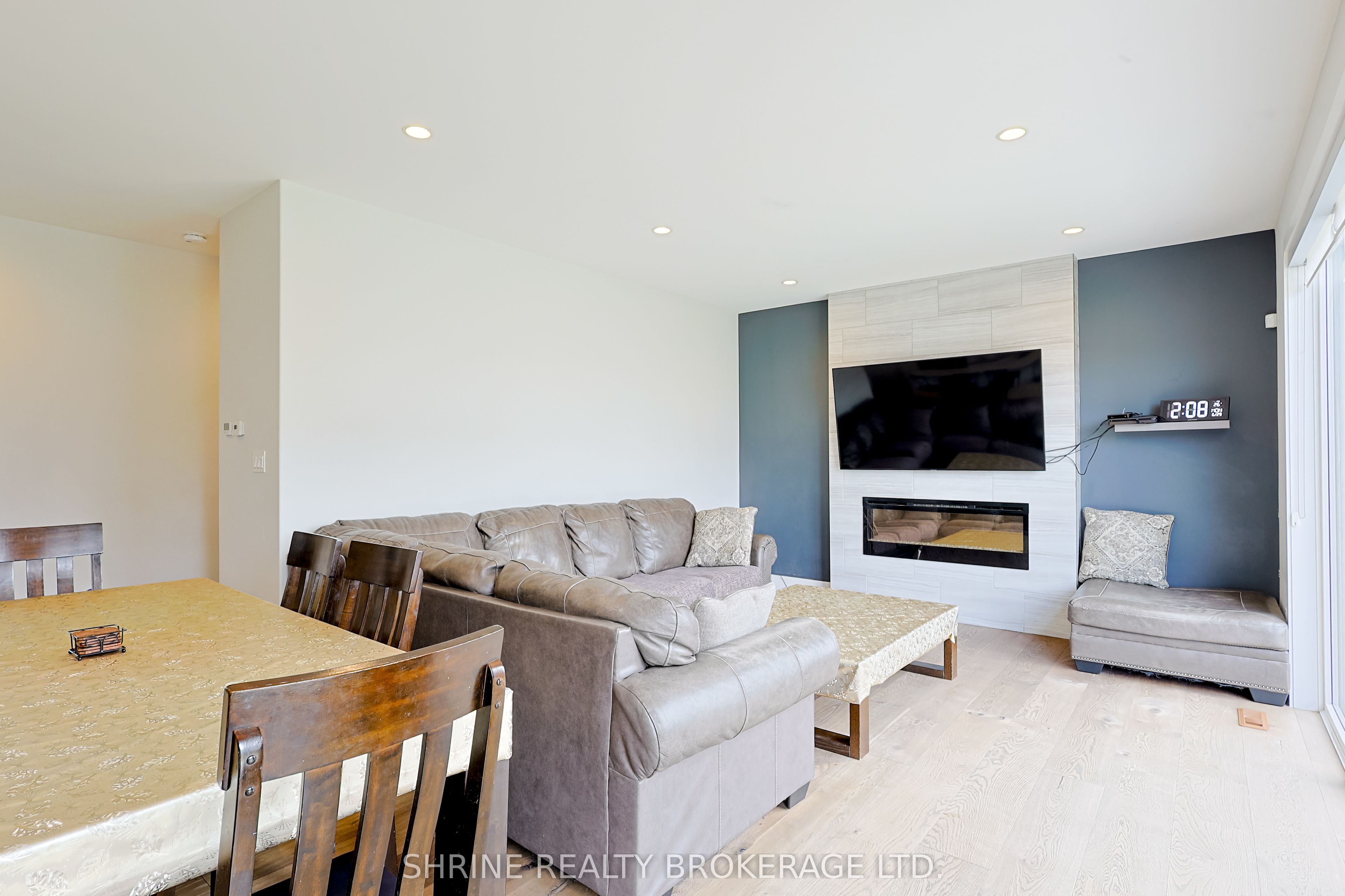 2170 Debra Drive, London South, ON N6P 0E5 photo 4