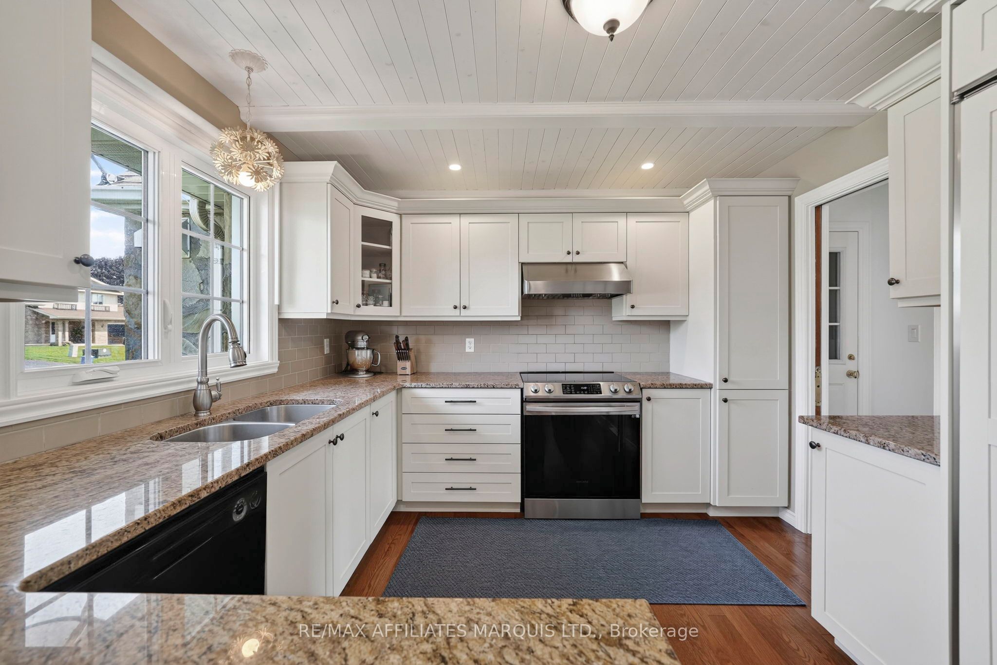 1920 Belvedere Crescent, Cornwall, ON K6H 6M9 photo 4