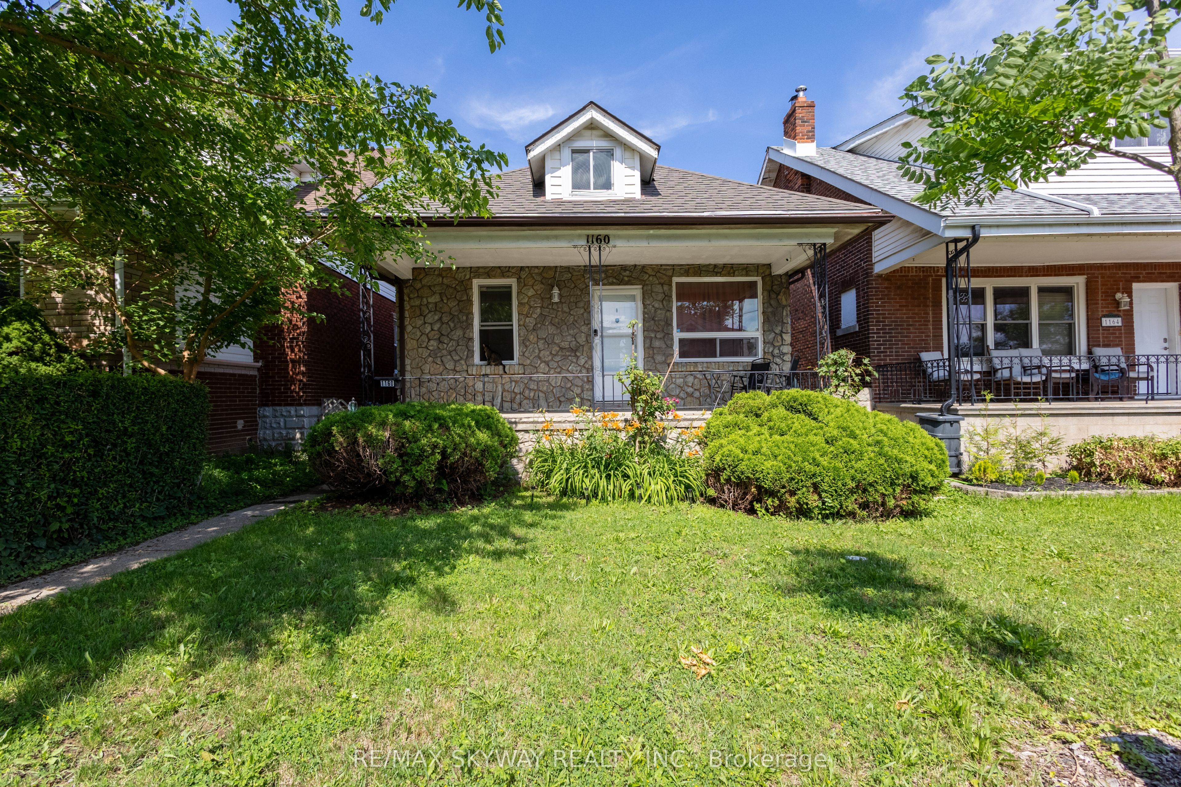 1160 Elm Avenue, Windsor, ON N9A 5H9 photo 2