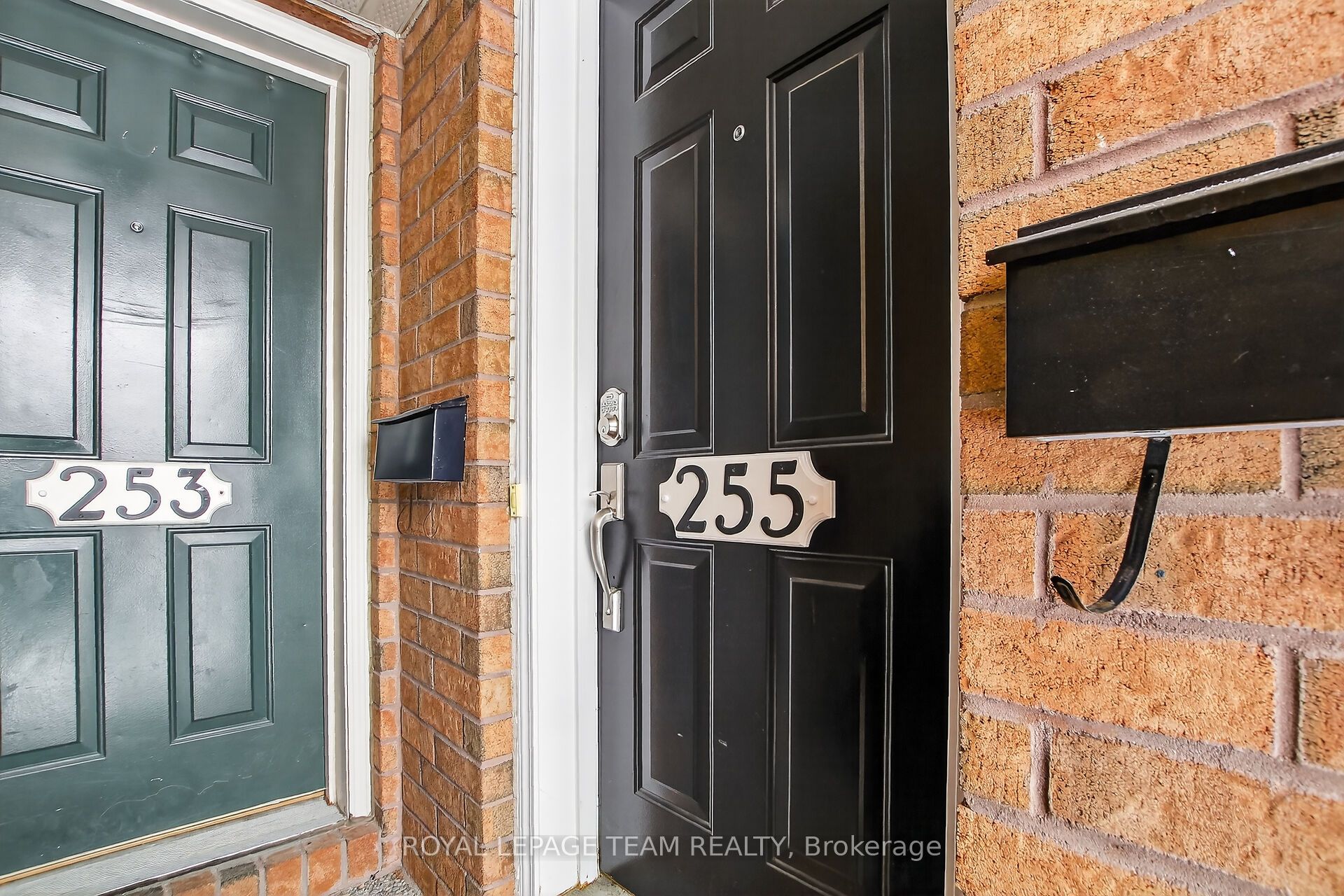 255 Deercroft Avenue 1, Barrhaven, ON K2J 5J9 photo 2