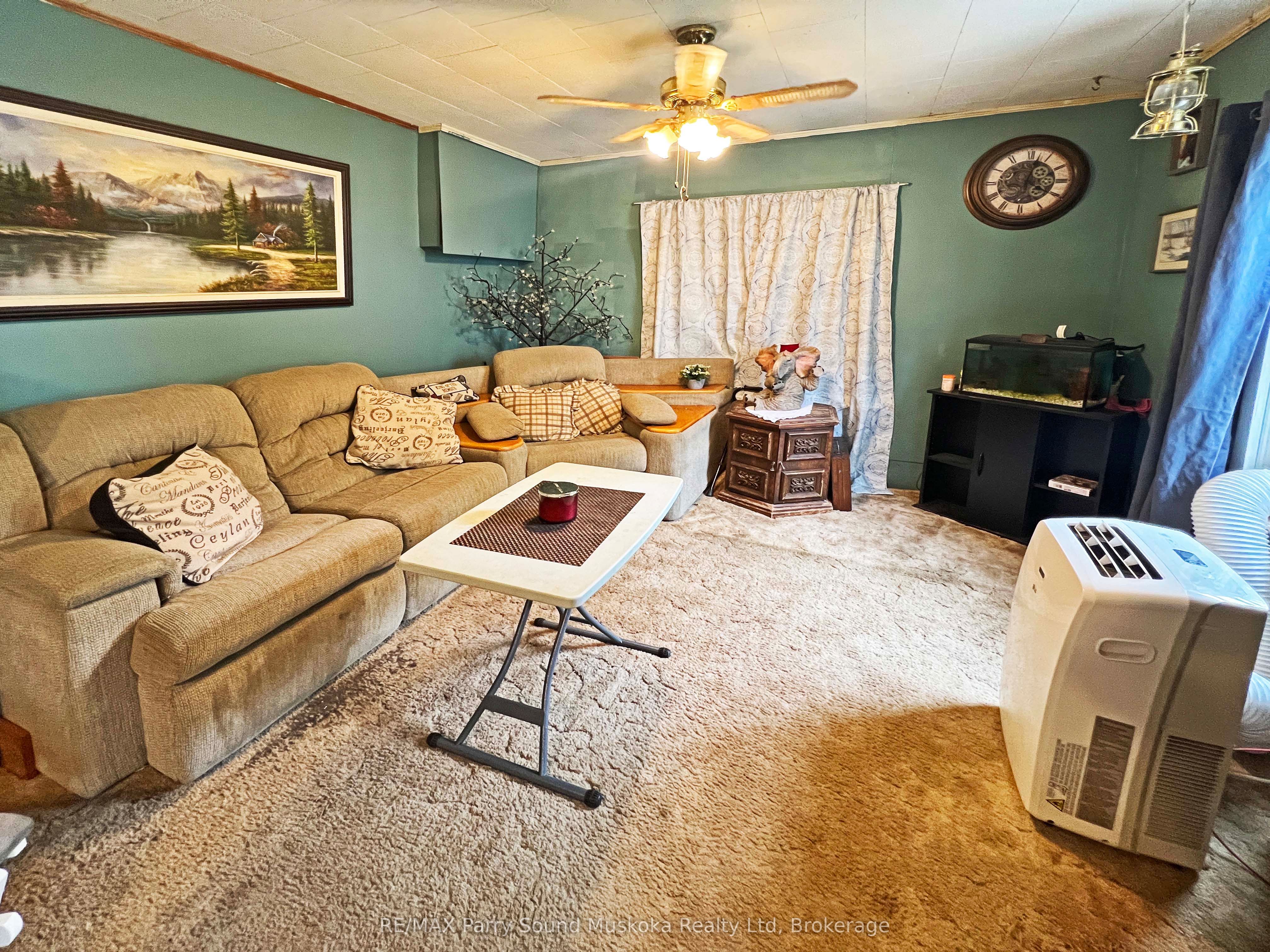 11 Adelaide Street, Parry Sound, ON P2A 1H2 photo 5