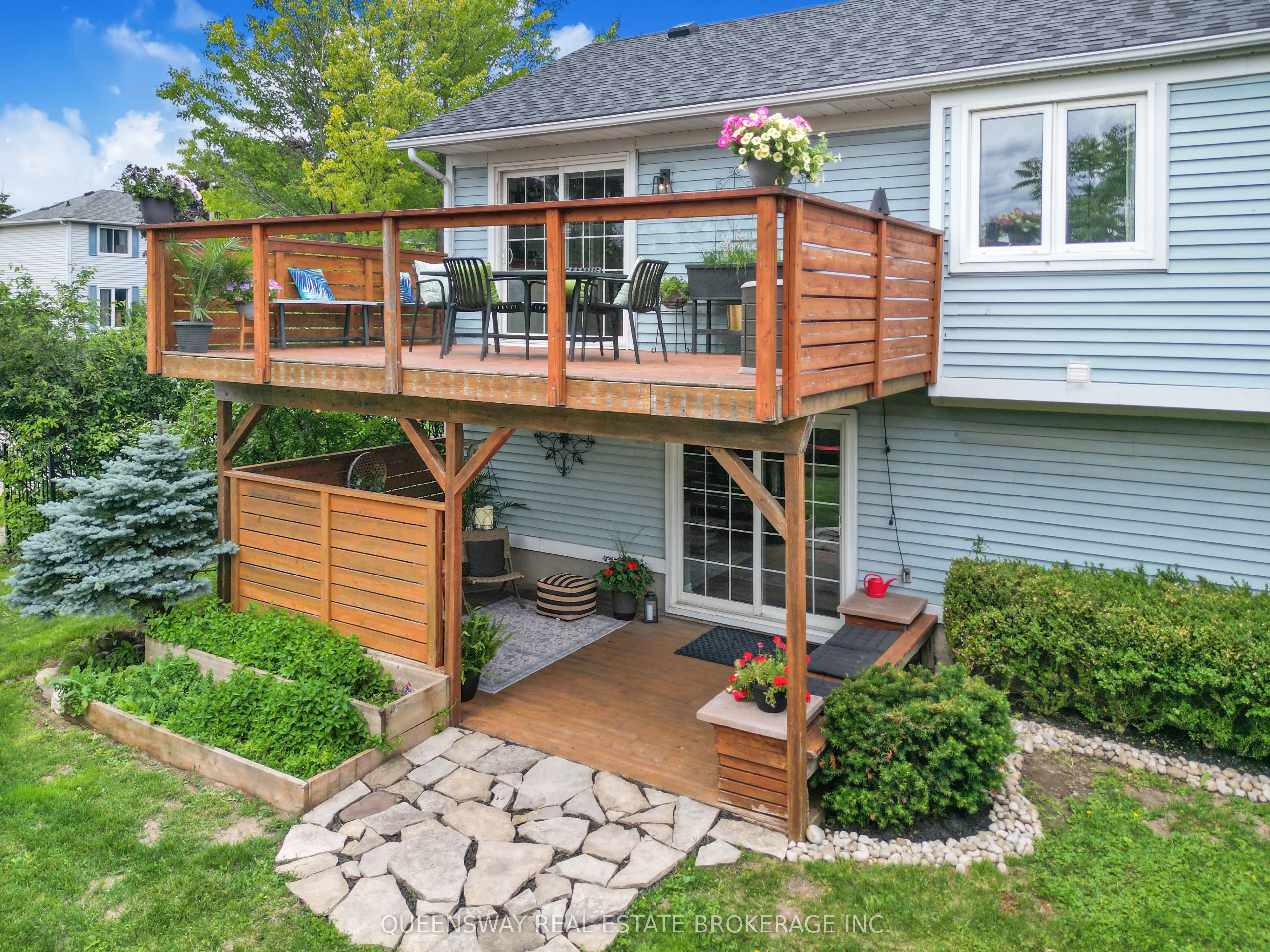 46 Greenwich Drive, Guelph, ON N1H 8C5 photo 2