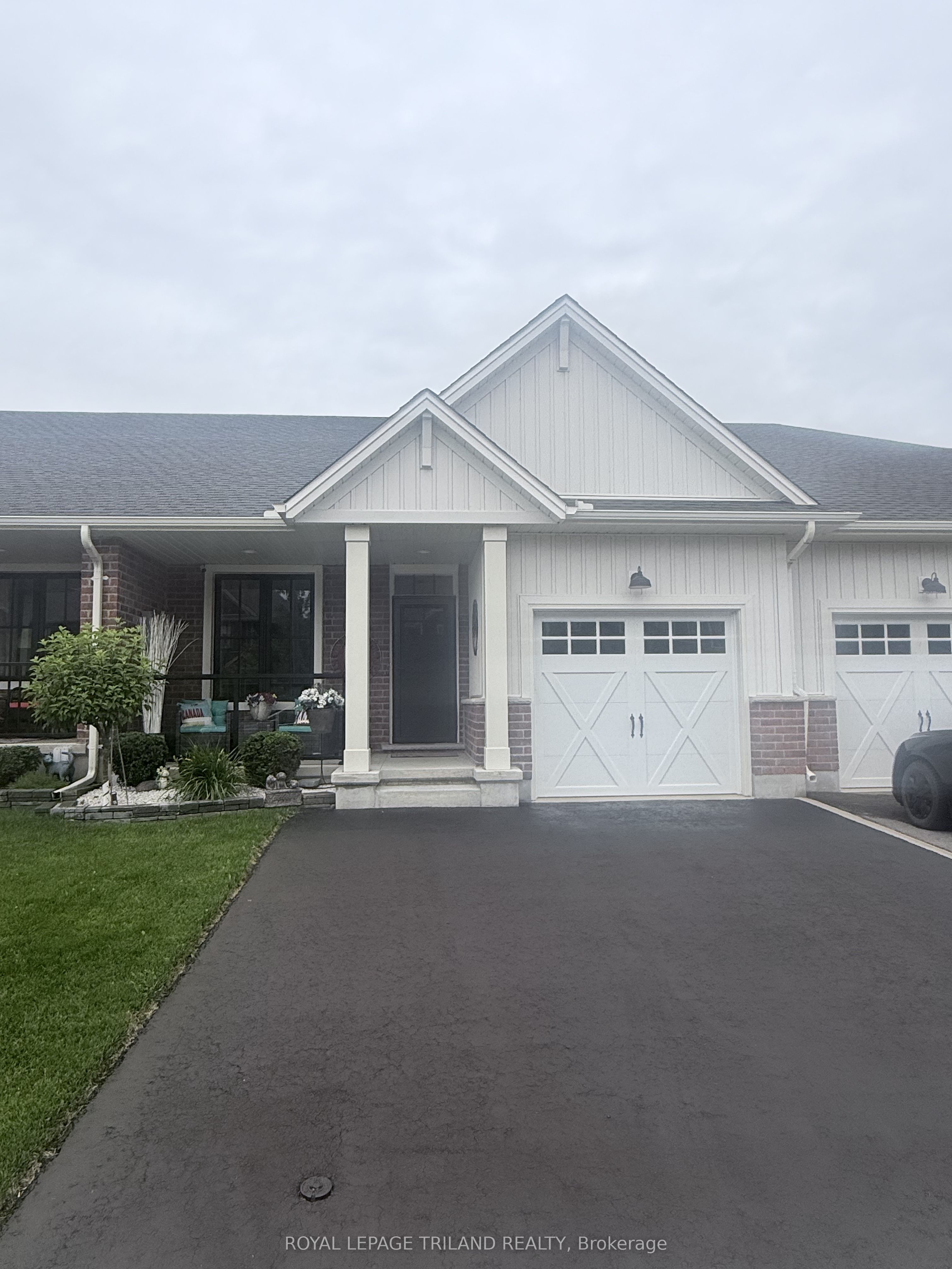 32 Charter Creek Court, St. Thomas, ON N5R 0L2