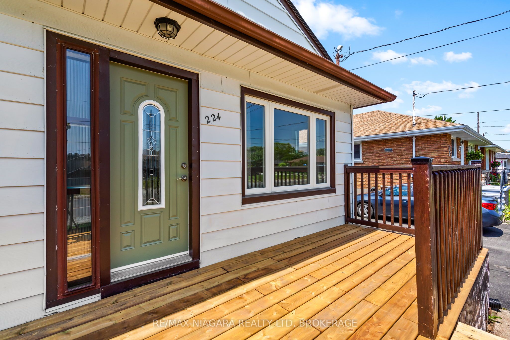 224 Clarke Street, Port Colborne, ON L3K 2G4 photo 2