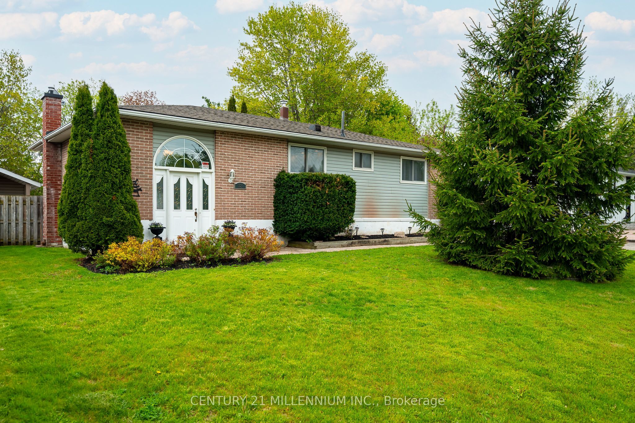13 Ellen Crescent, Erin, ON N0B 1Z0 photo 2