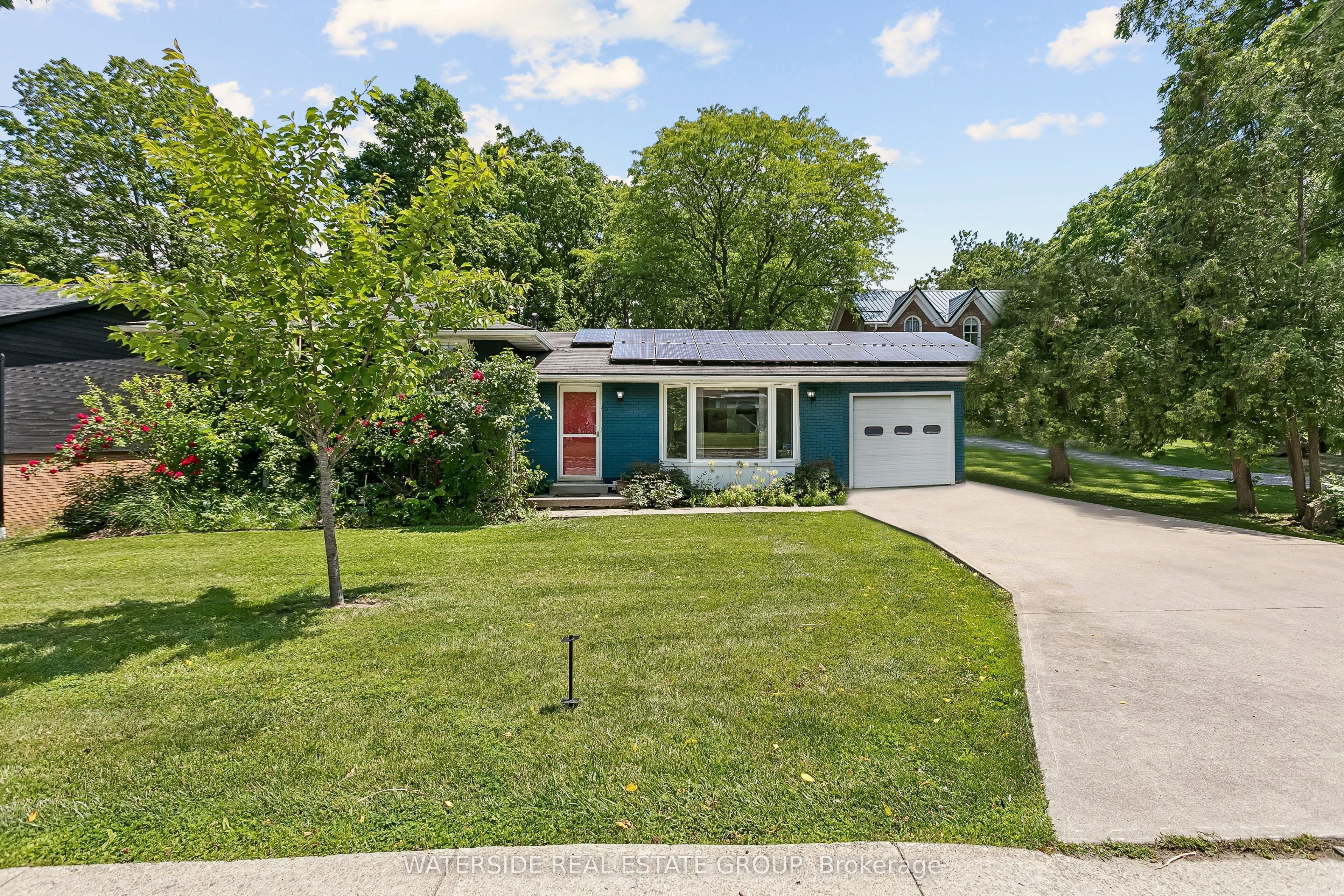 77A Creighton Road, Hamilton, ON L9H 3B7 photo 3