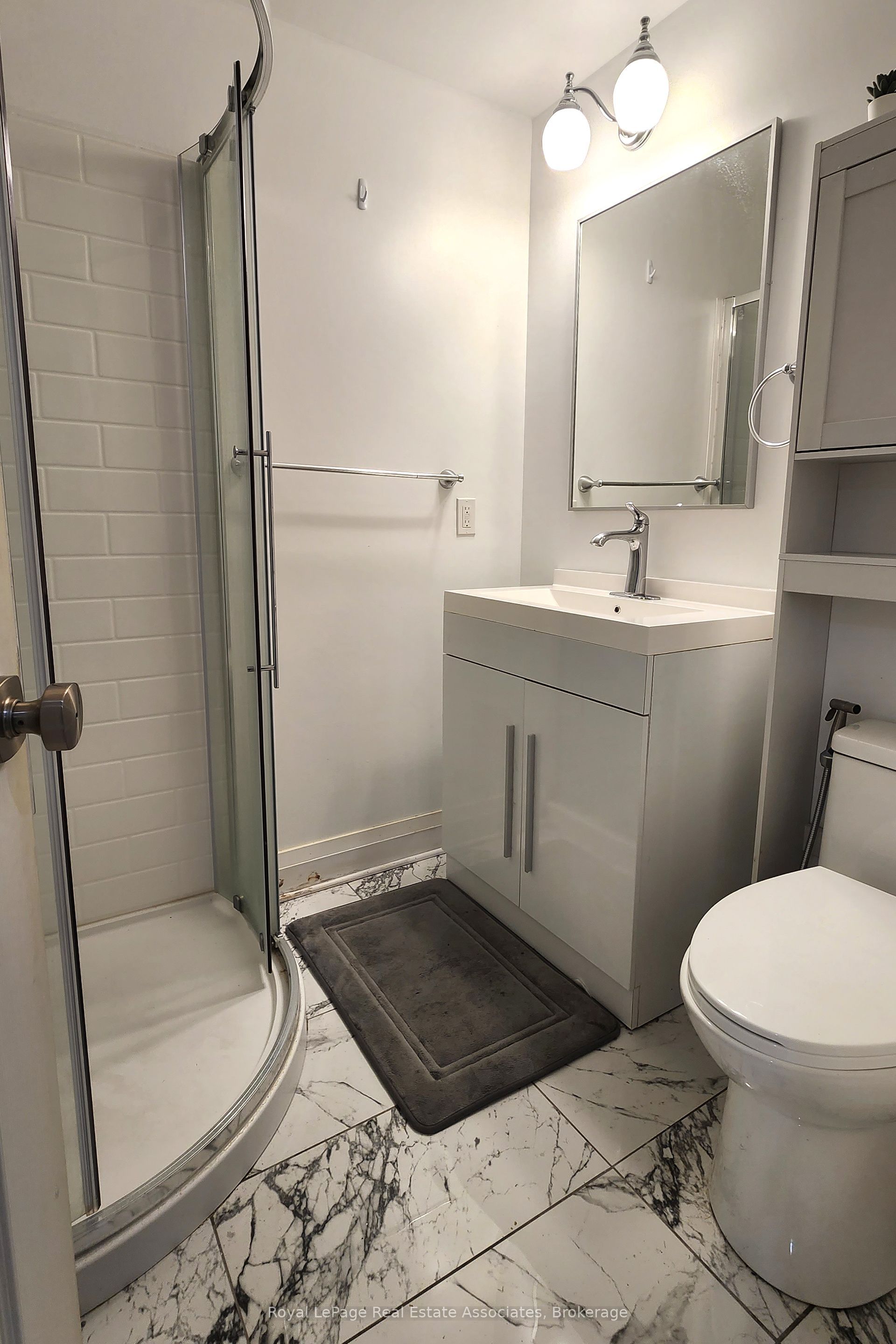 7 Maria Street Lower, St. Catharines, ON L2S 3Y3 photo 2
