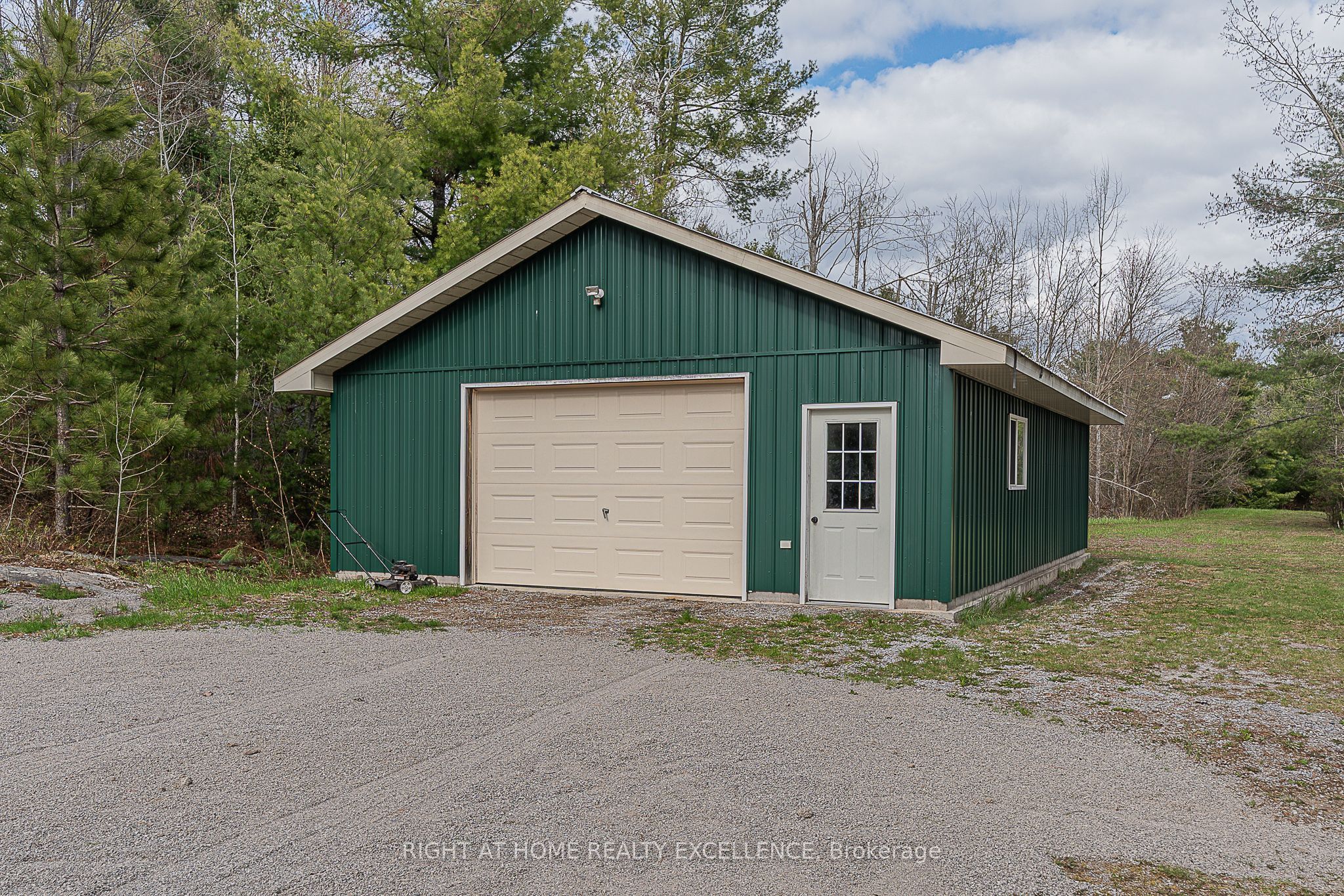 1246 Howland Junction Road, Minden Hills, ON K0M 2A1 photo 4