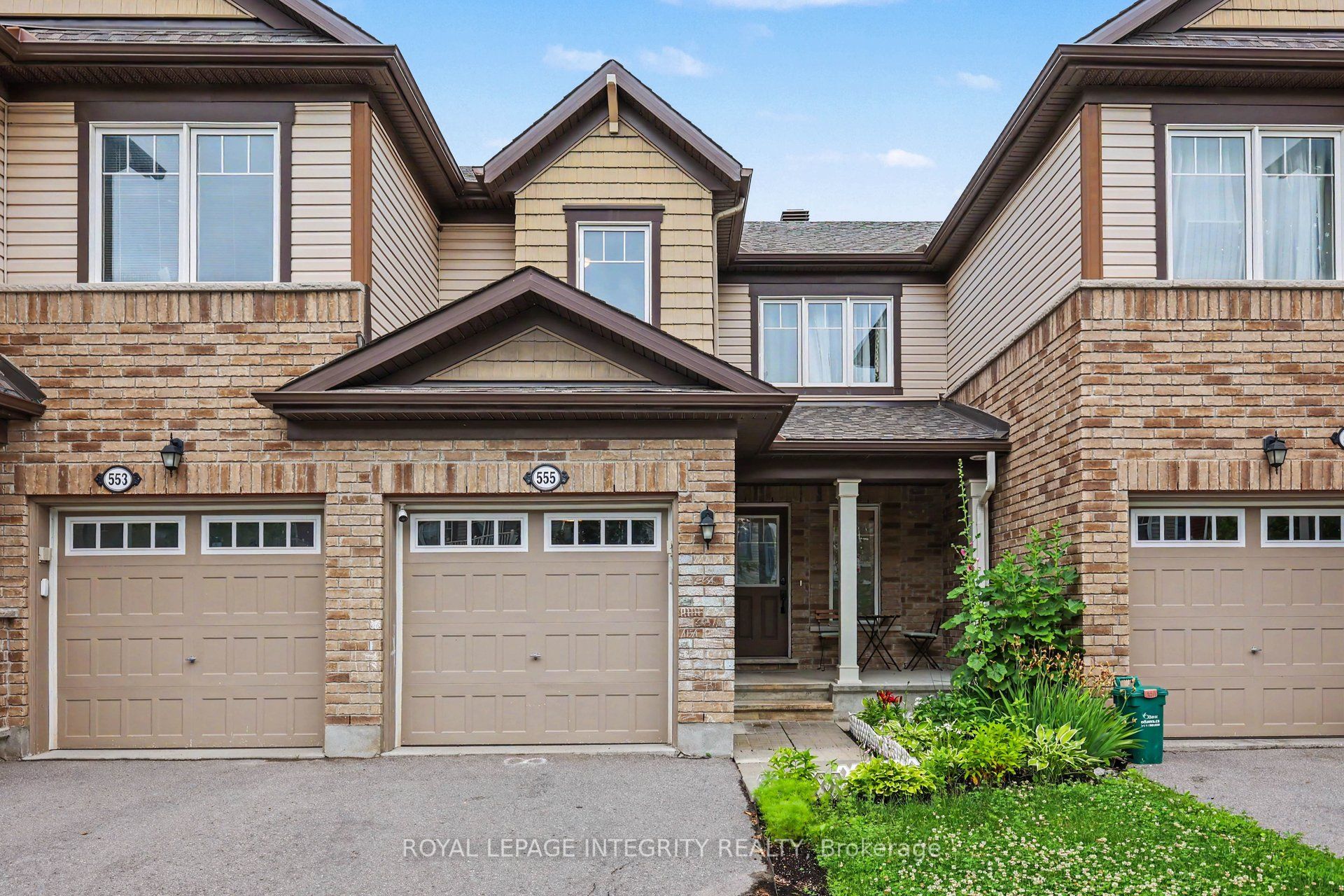 555 Foxlight Circle, Kanata, ON K2M 0L9 photo 2