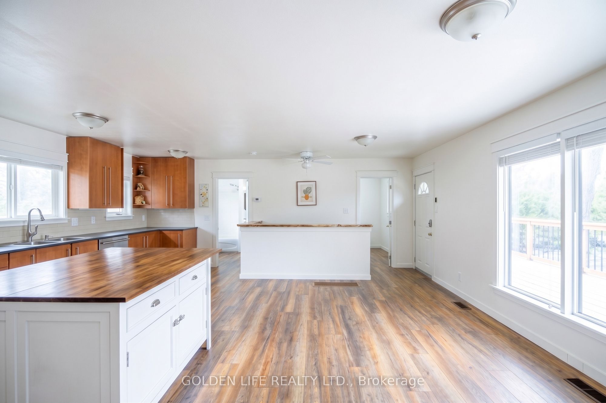 24 LAWRENCE Street N, Kawartha Lakes, ON K0L 2W0 photo 5