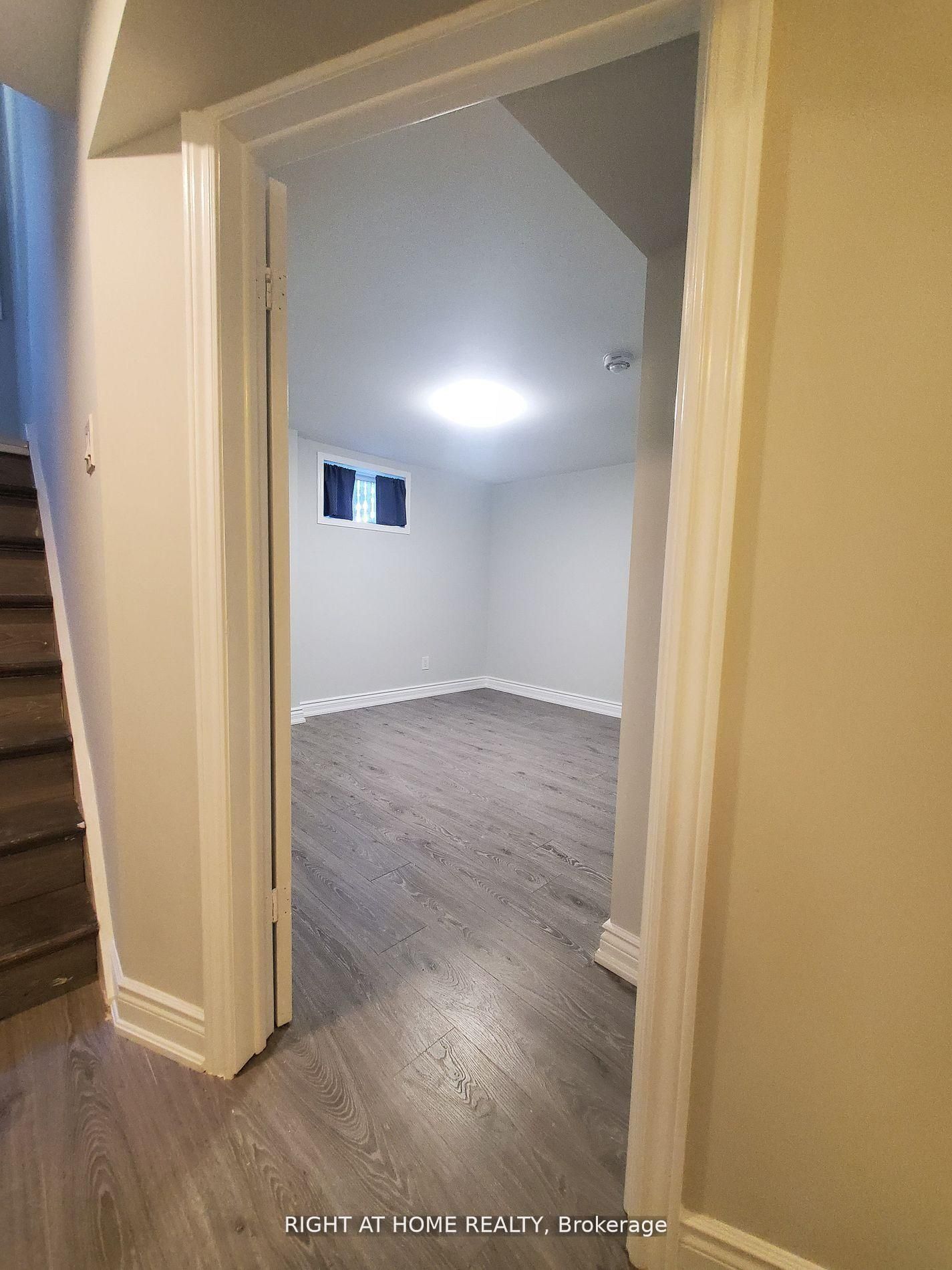 214 Kenilworth Avenue S Basement, Hamilton, ON L8K 2T4 photo 5