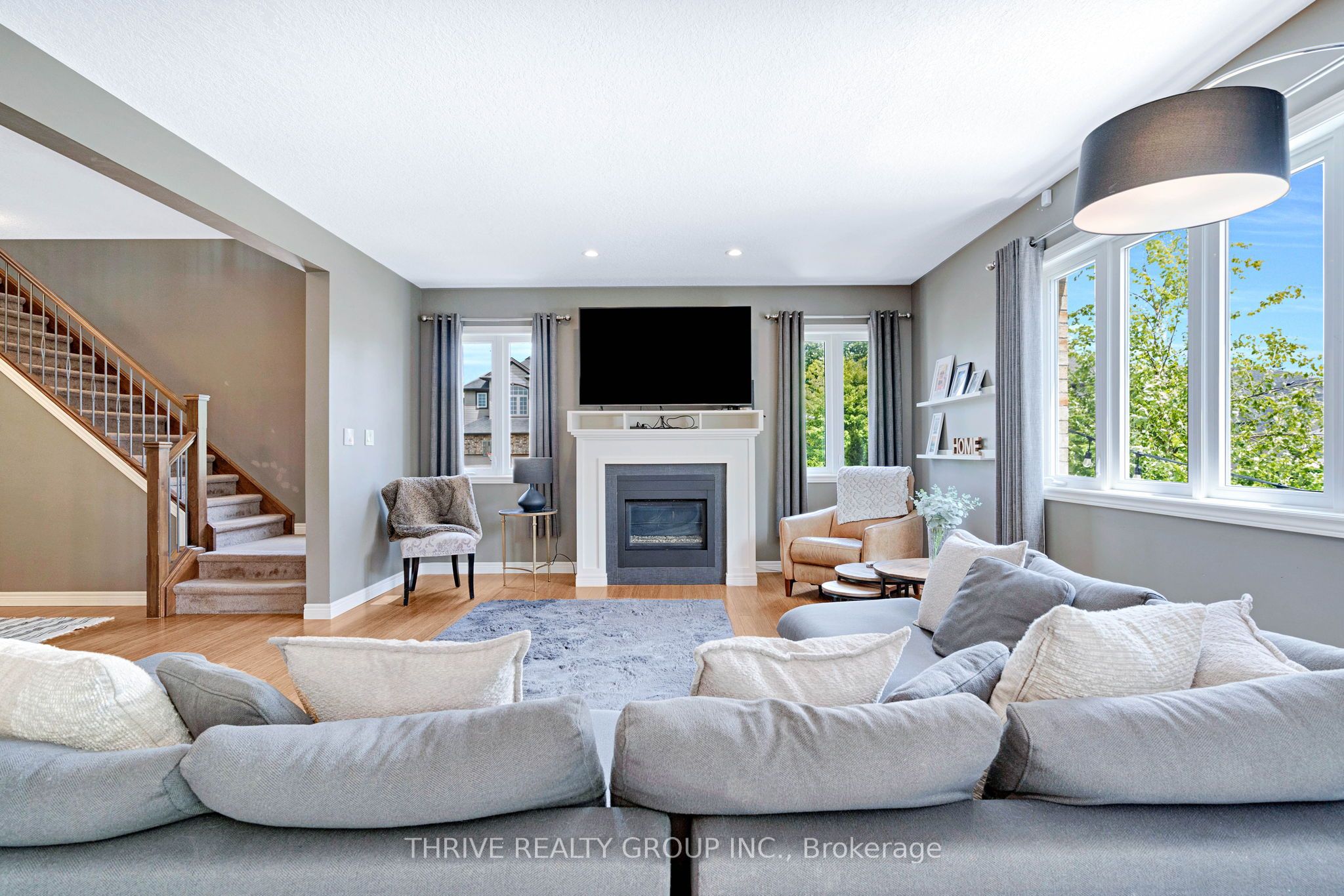 1903 Jubilee Crescent, London North, ON N6G 0H5 photo 4
