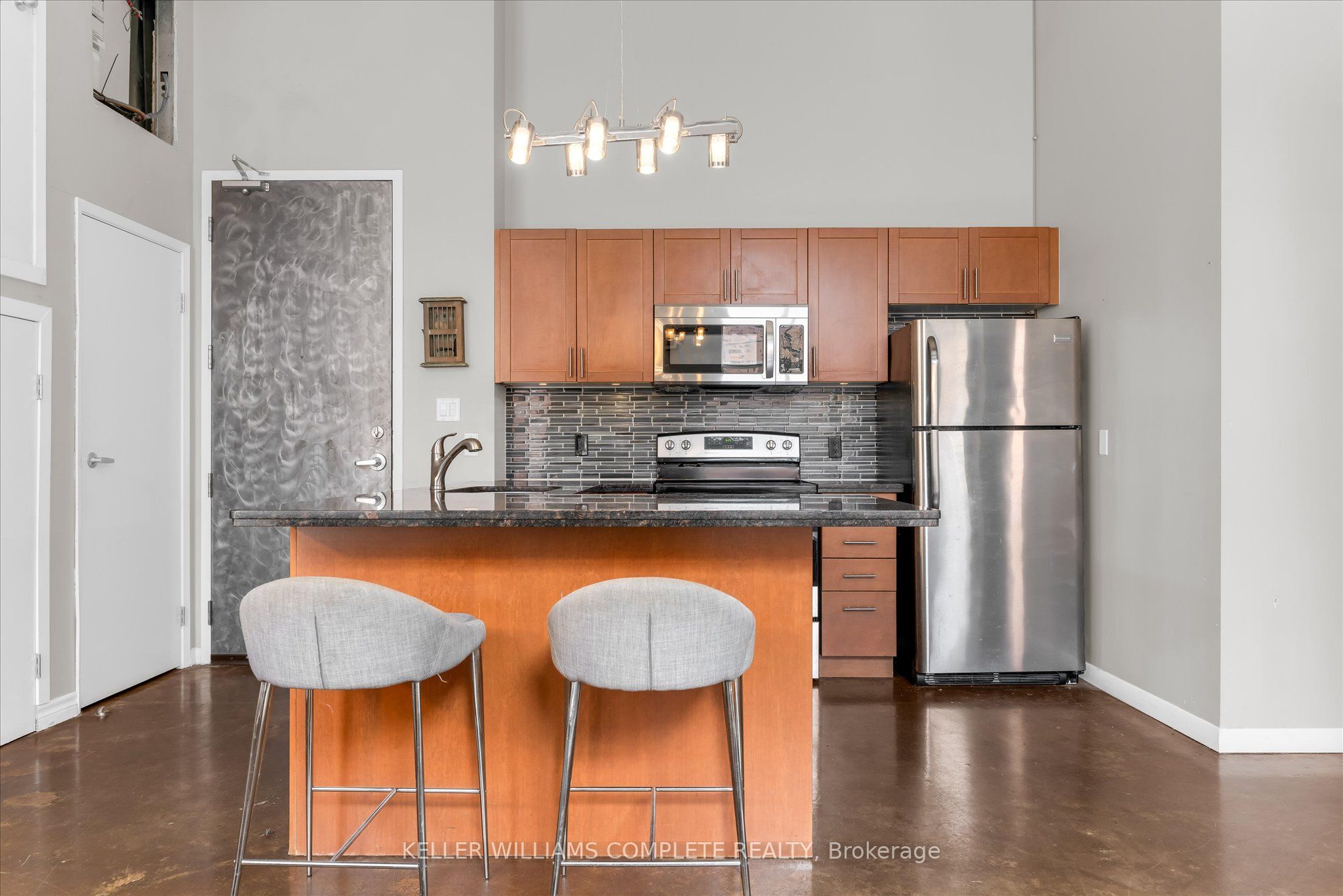 11 Rebecca Street 208, Hamilton, ON L8R 3H7 photo 5