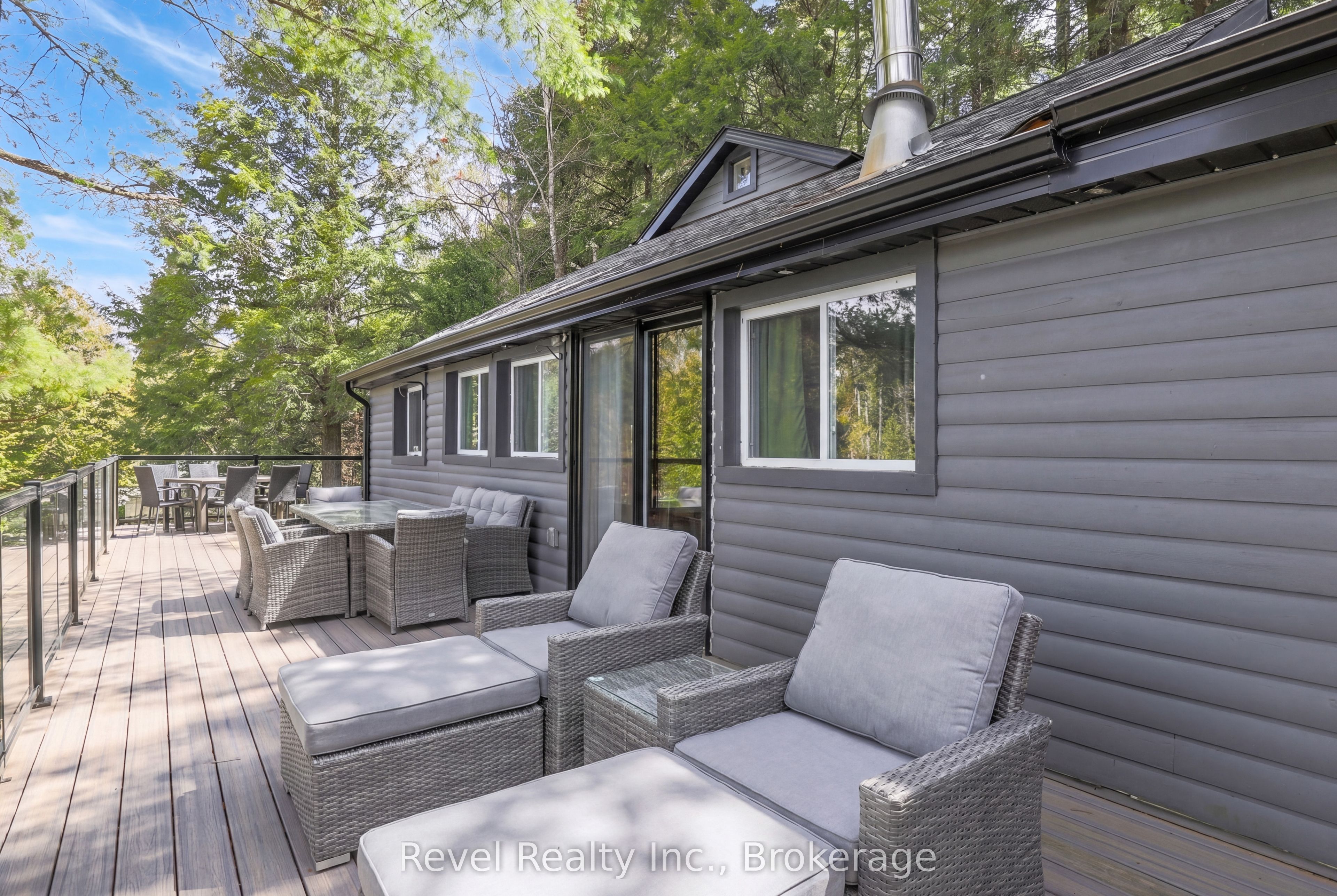 1129 LAKESHORE Road, Highlands East, ON K0M 1R0 photo 4