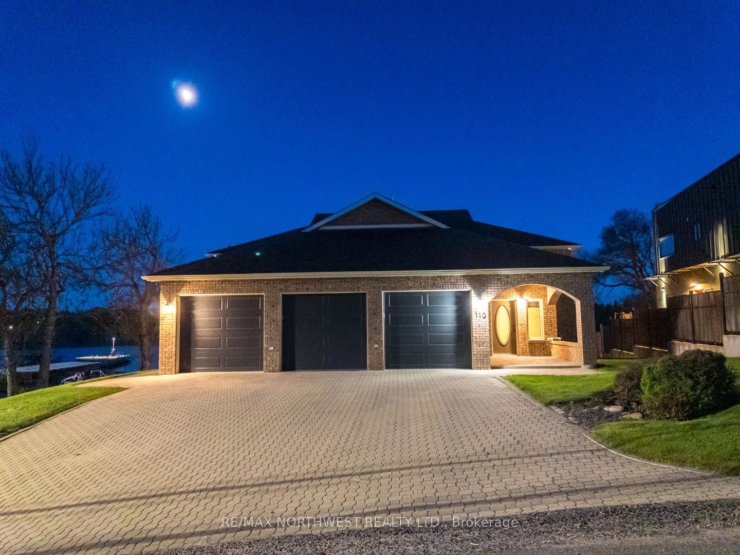 110 Lakeside Crescent, Kenora, ON P9N 4H4 photo 2