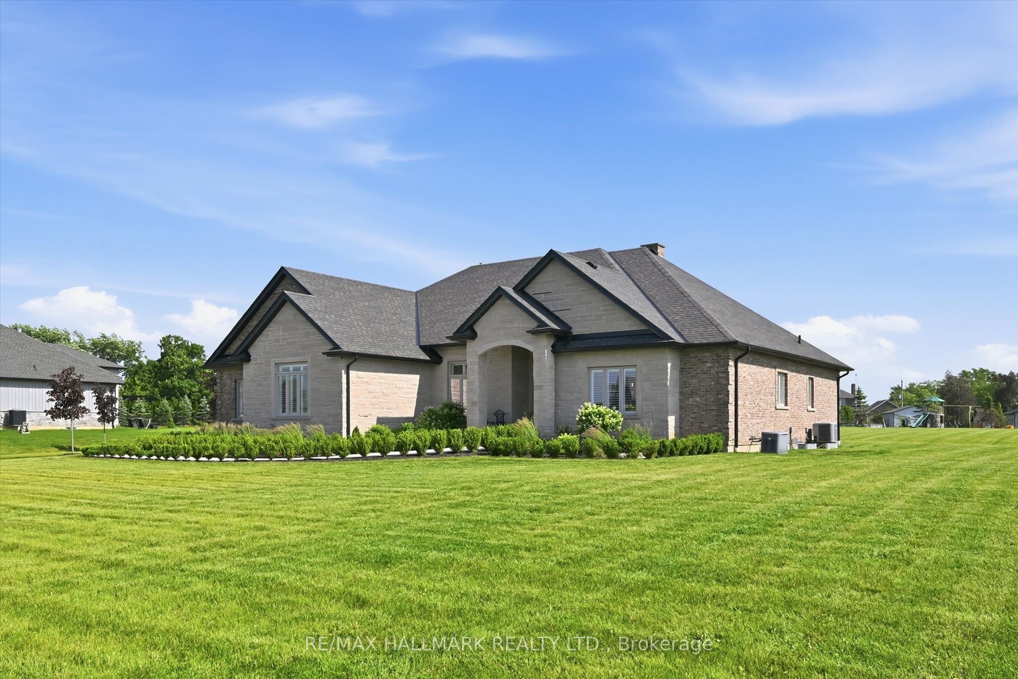 18 Kramer Court, Haldimand, ON N0A 1R0 photo 2