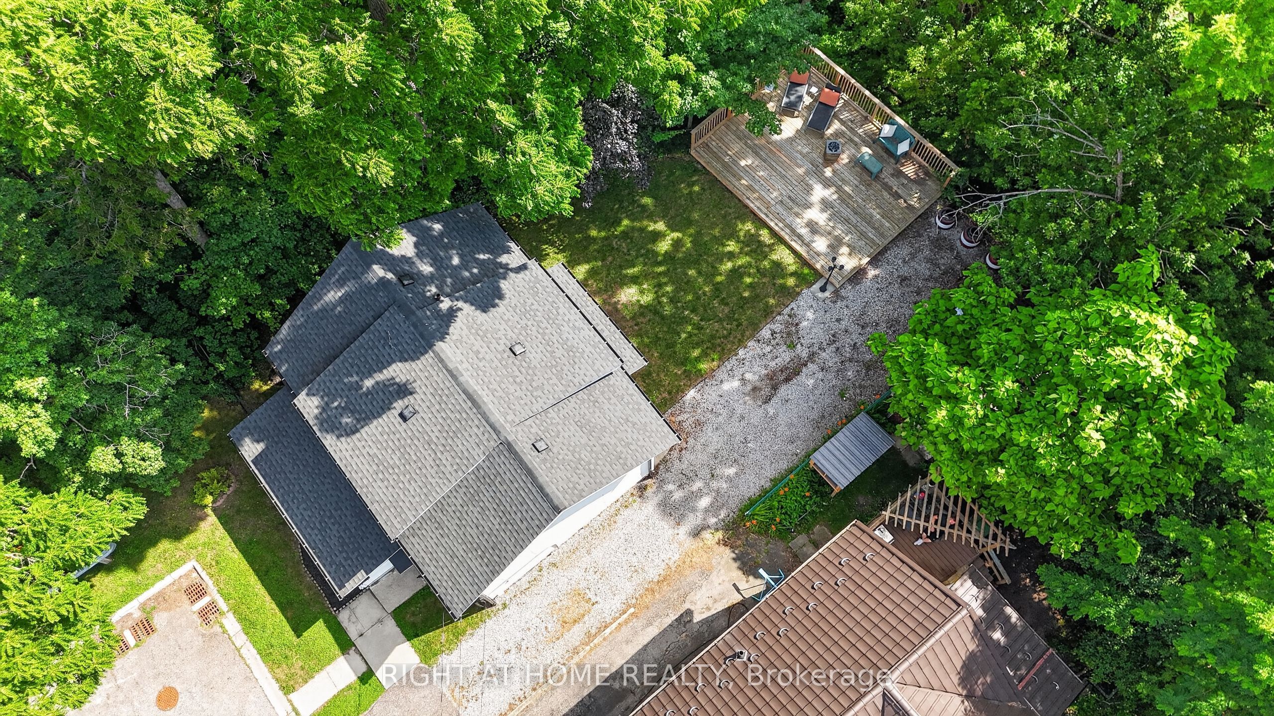 77 Pearl Street E, St. Thomas, ON N5P 2P6 photo 3