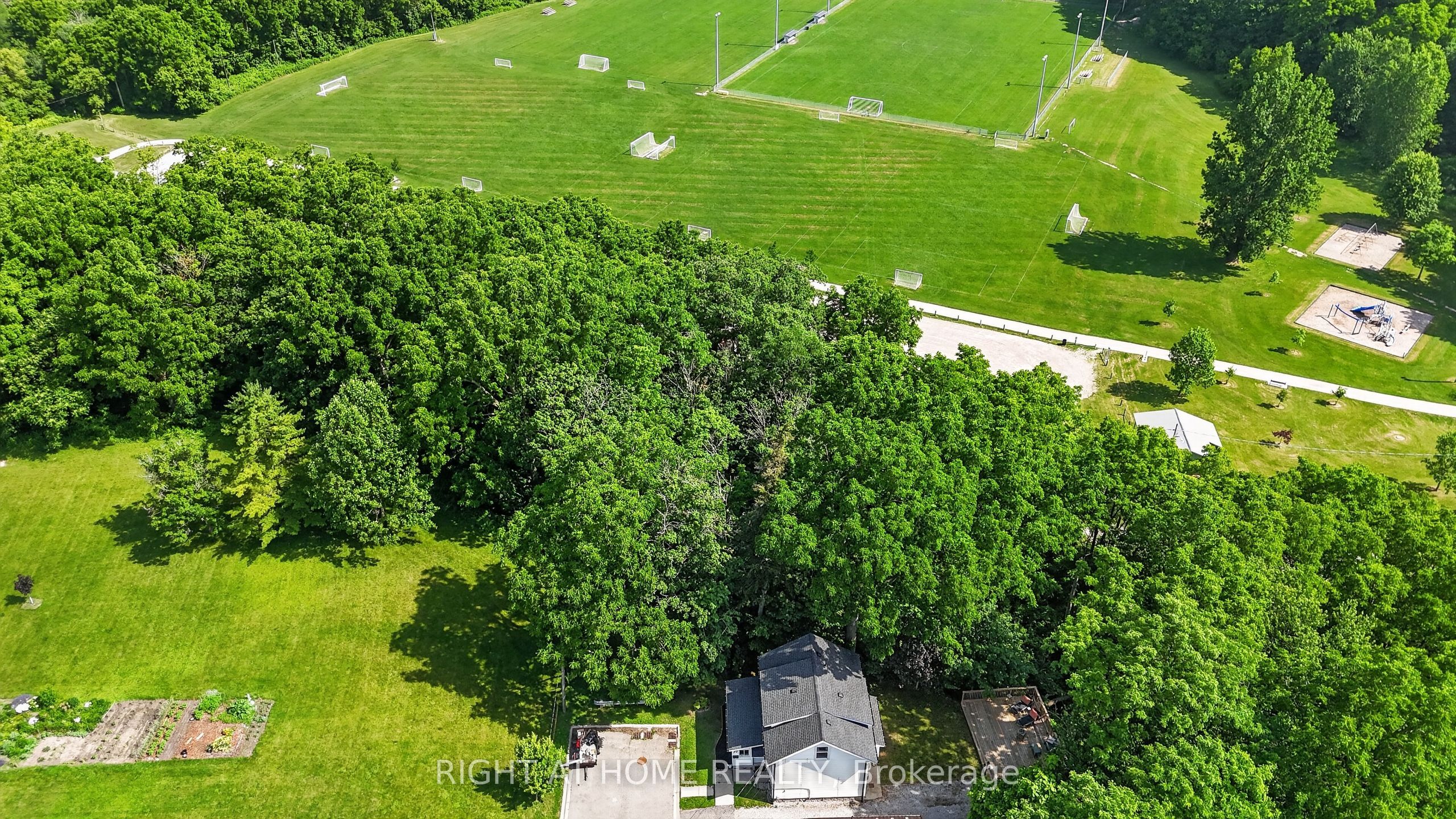 77 Pearl Street E, St. Thomas, ON N5P 2P6 photo 5