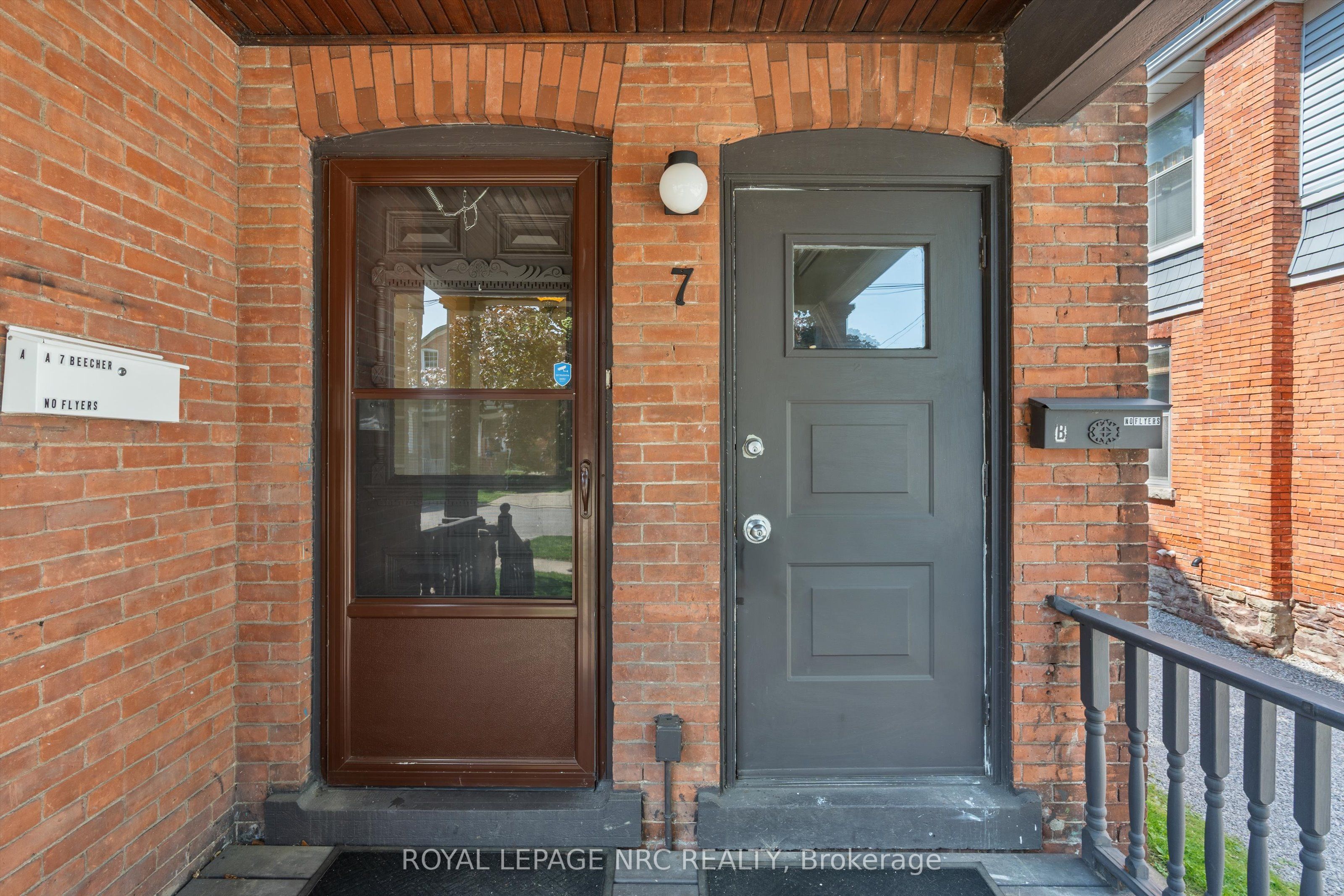 7 Beecher Street, St. Catharines, ON L2R 5S4 photo 4