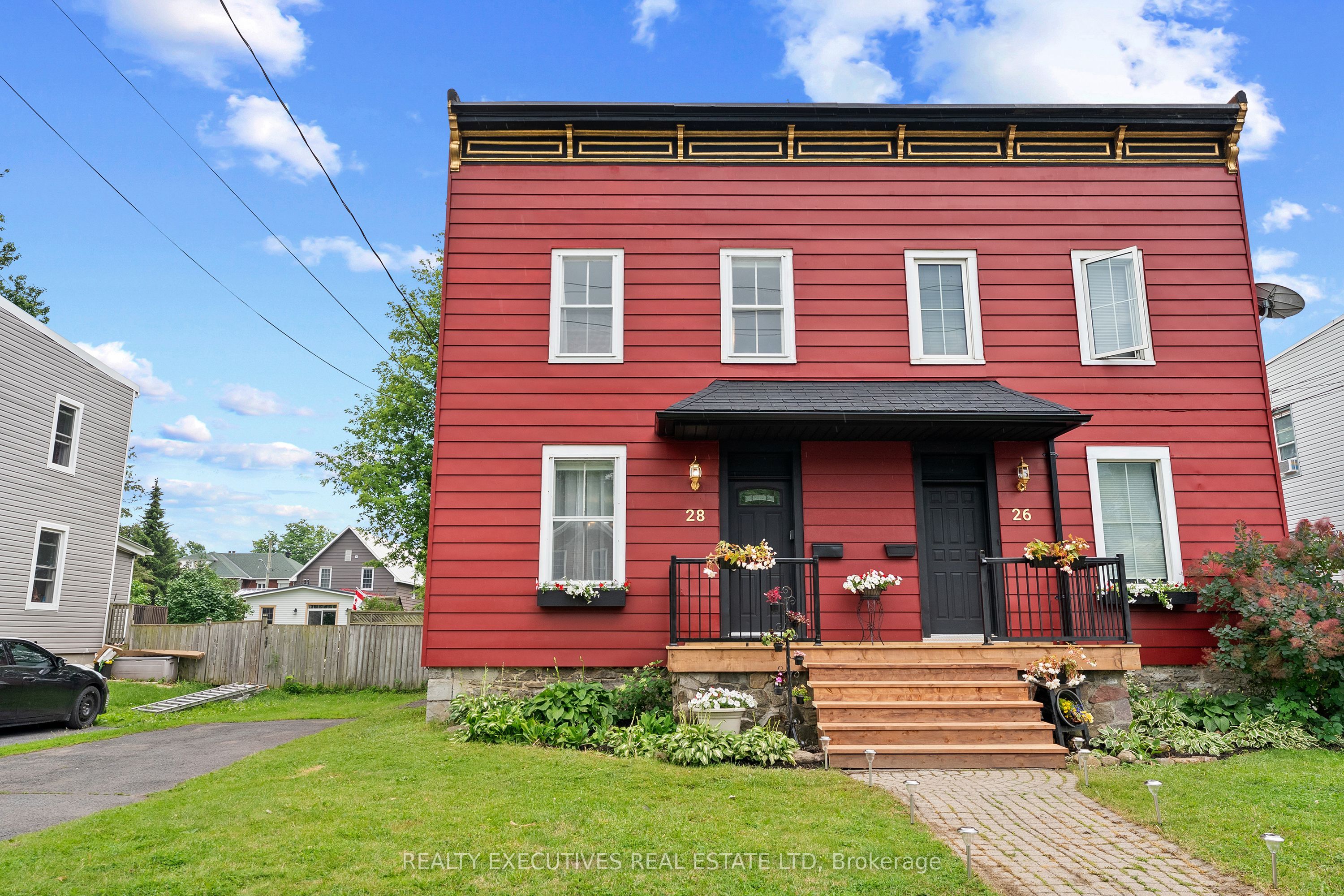 28 5th Street E, Cornwall, ON K6H 2L4 photo 3