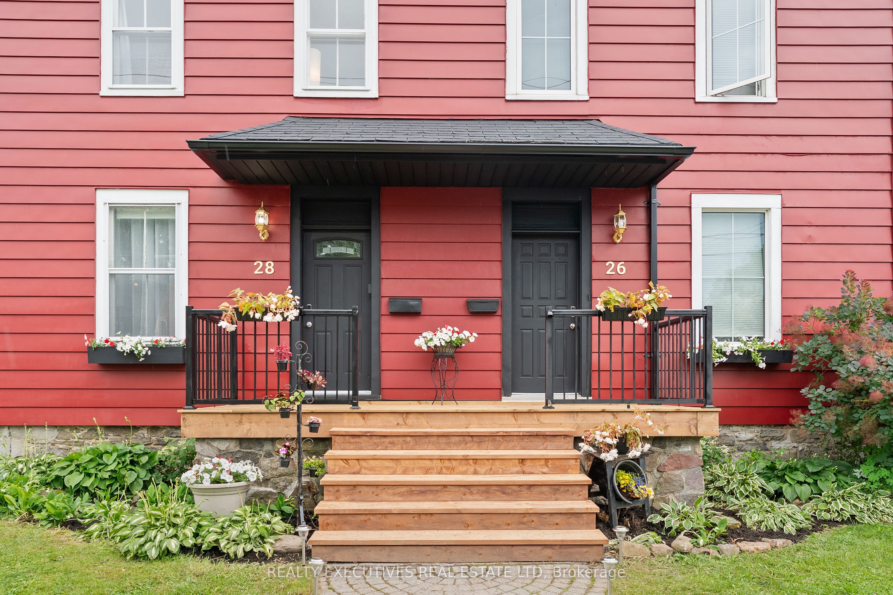 28 5th Street E, Cornwall, ON K6H 2L4 photo 4