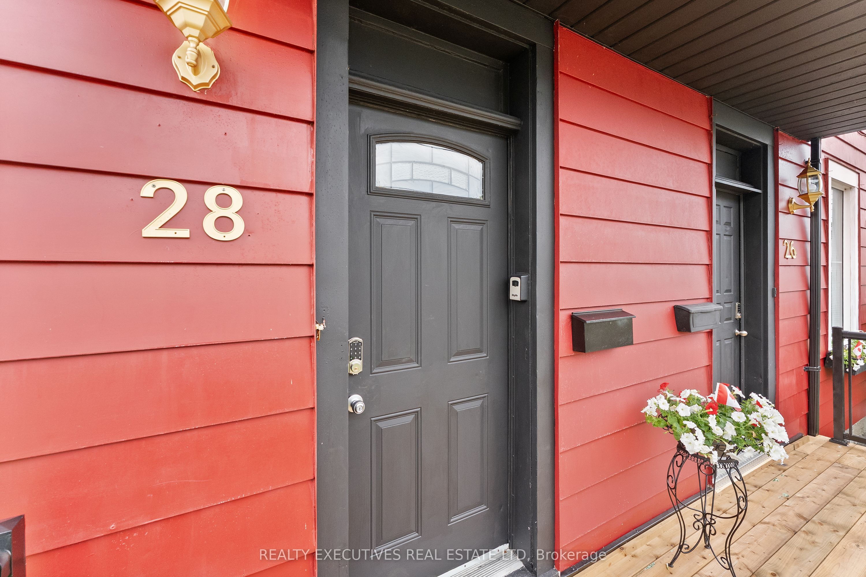 28 5th Street E, Cornwall, ON K6H 2L4 photo 5