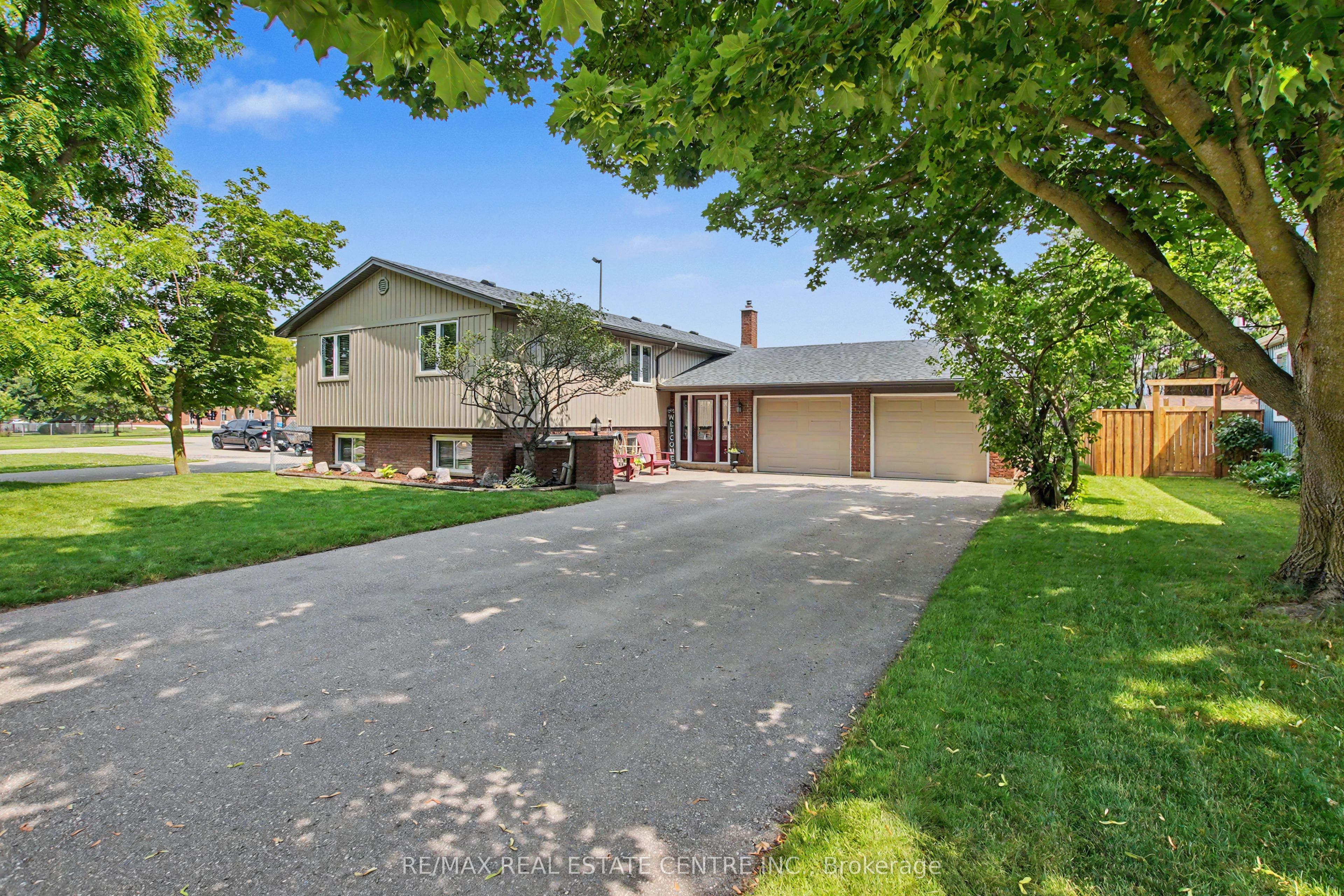 1045 Queens Bush Road, Wellesley, ON N0B 2T0 photo 2