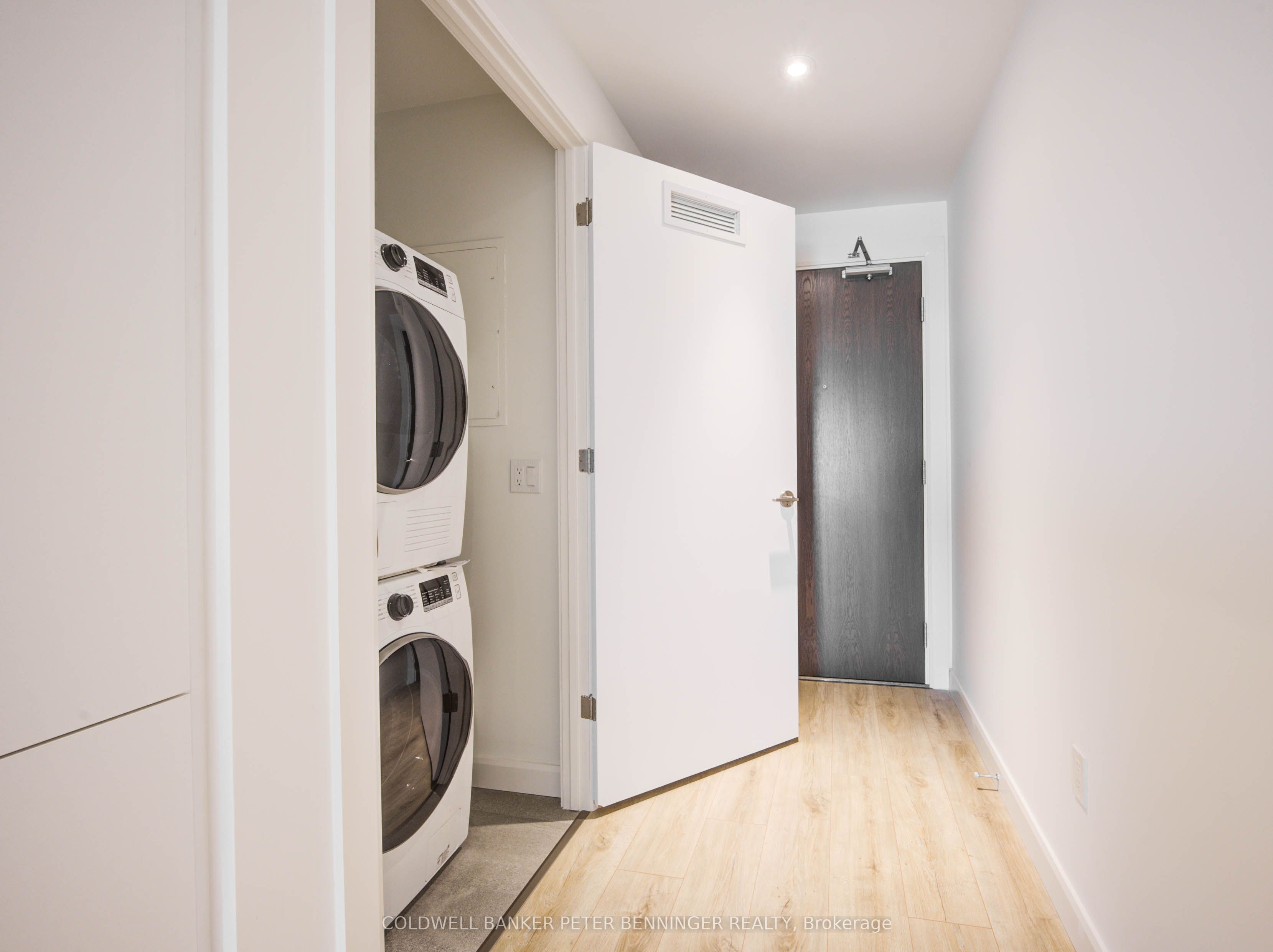 741 KING Street 1604, Kitchener, ON N2G 0E9 photo 5