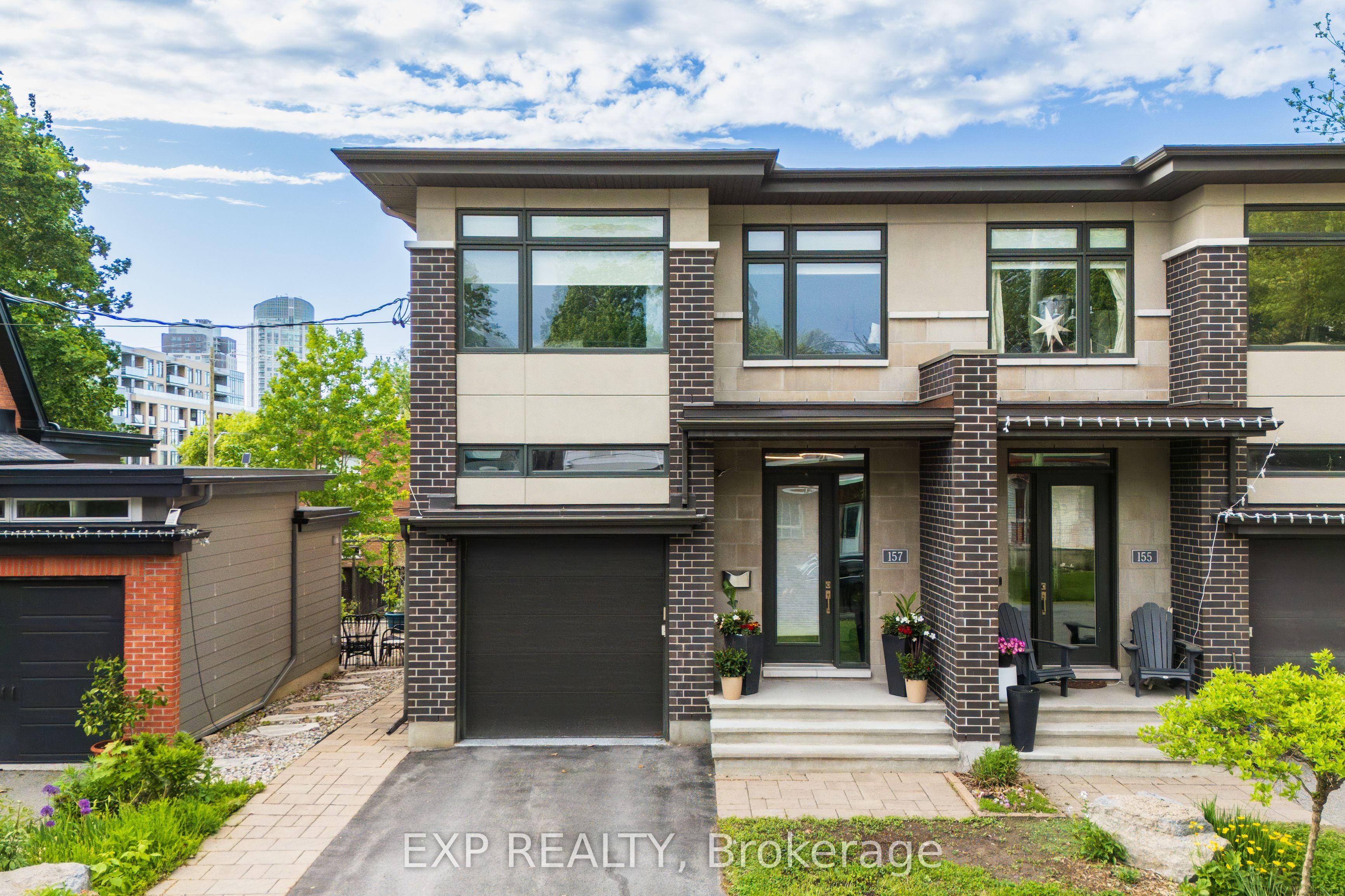 157 Wesley Avenue, Westboro - Hampton Park, ON K1Z 6Z9 photo 2
