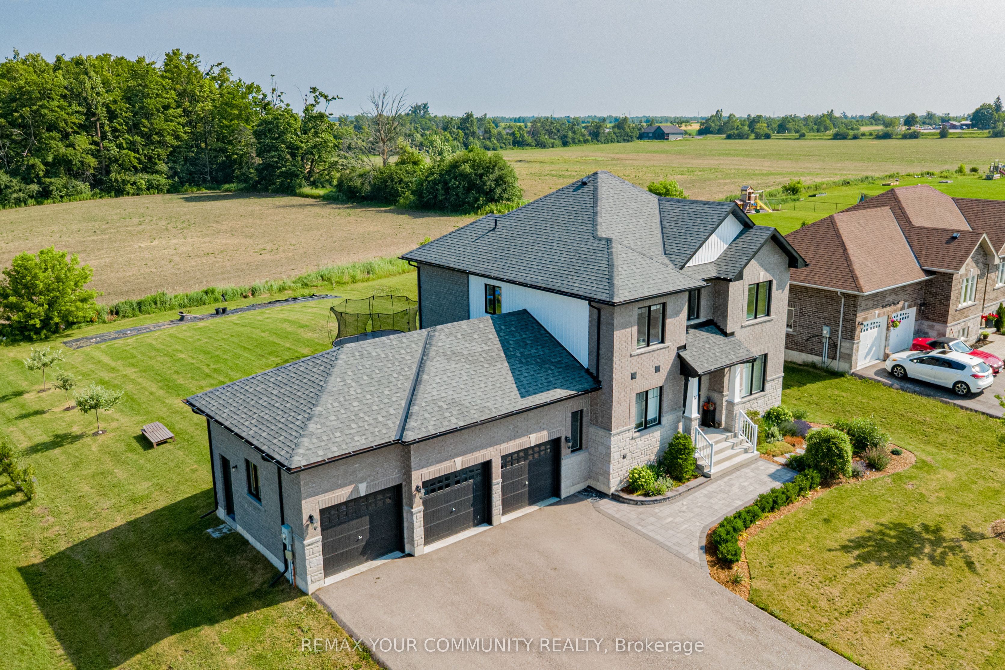 14 McCrae Crescent, Kawartha Lakes, ON K0M 2T0 photo 2
