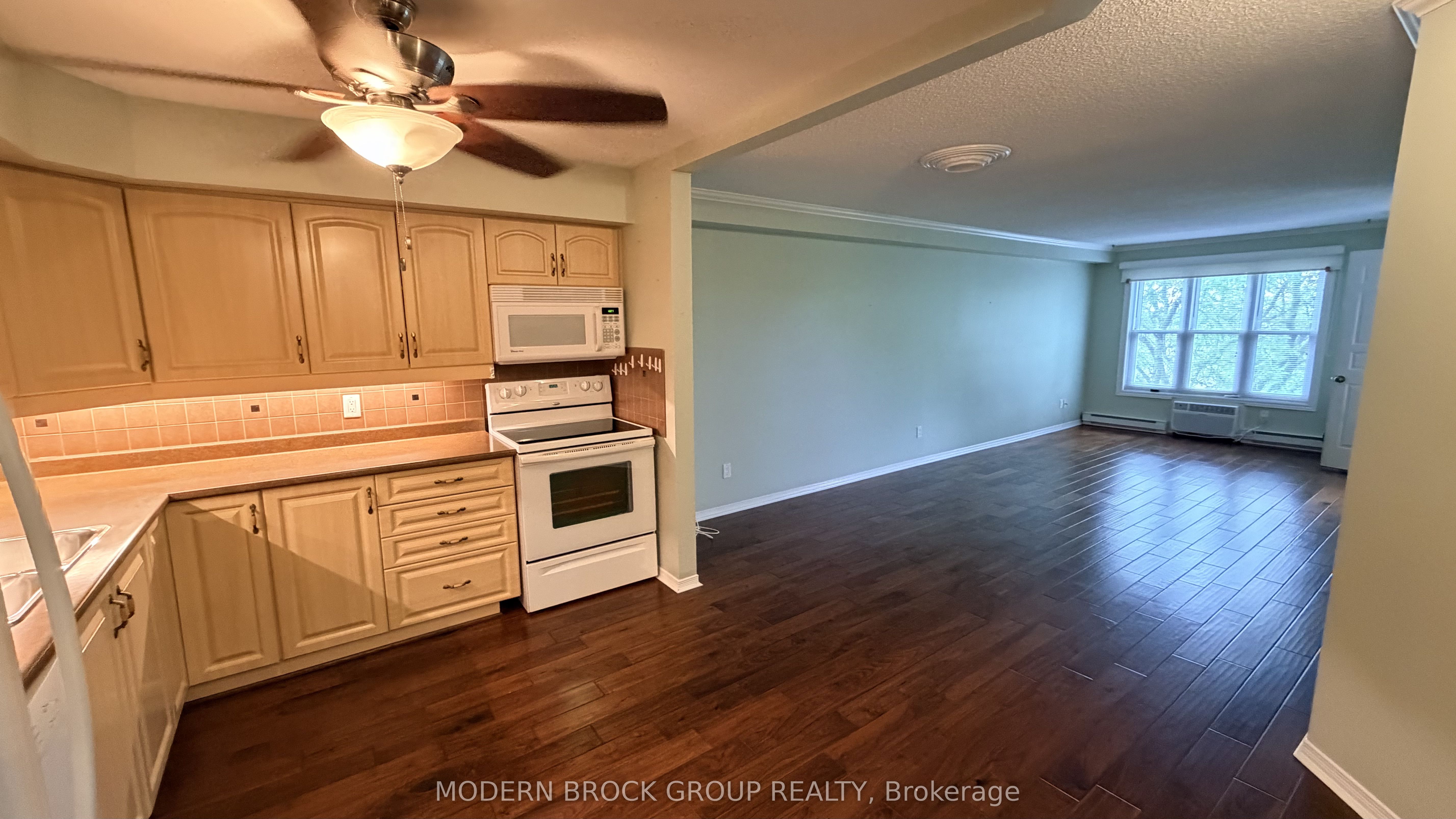 21 Liston Avenue 405, Brockville, ON K6V 6Z3 photo 5