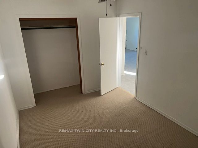 107 Sixth Avenue 4, Brantford, ON N3S 1B1 photo 4