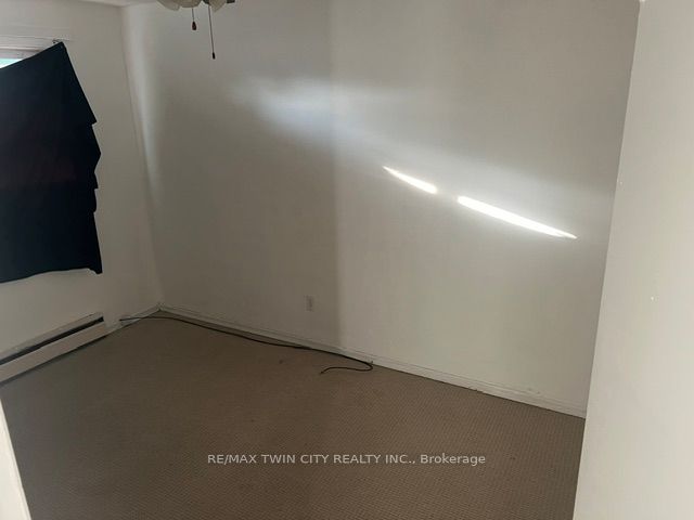 107 Sixth Avenue 4, Brantford, ON N3S 1B1 photo 5
