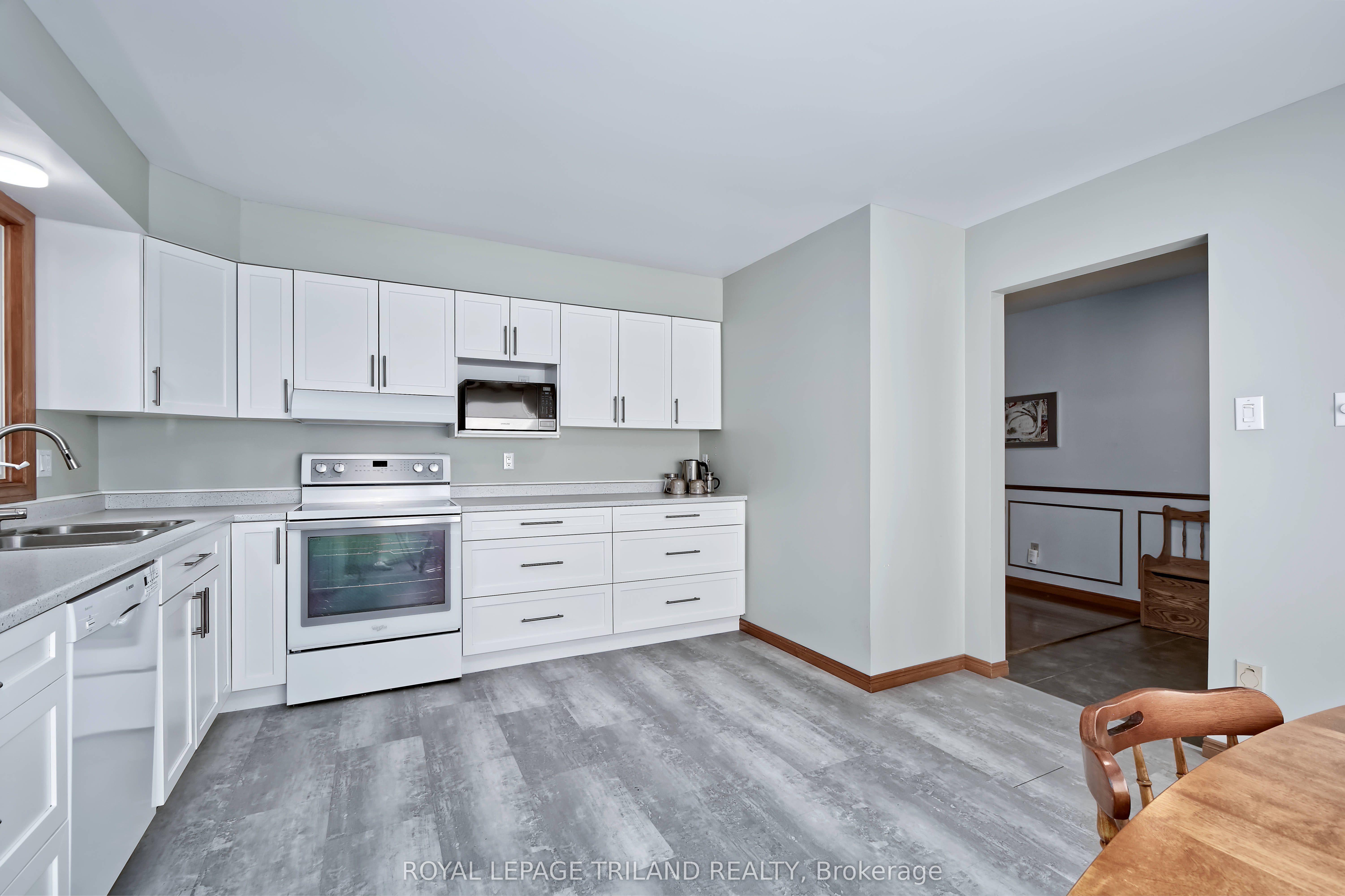 1662 Attawandaron Road, London North, ON N6G 3M6 photo 3