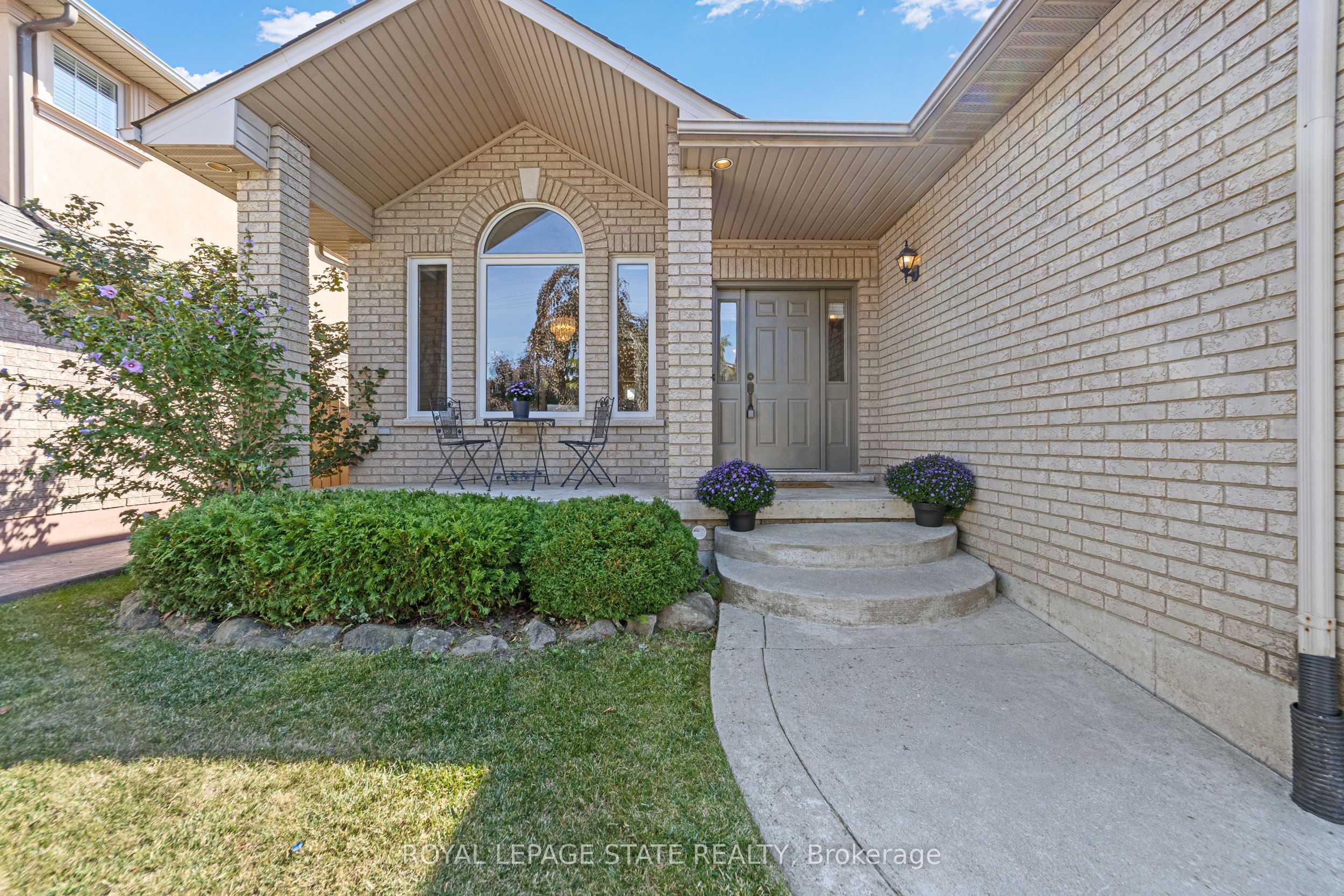 96 Second Road W, Hamilton, ON L8J 2V2 photo 4