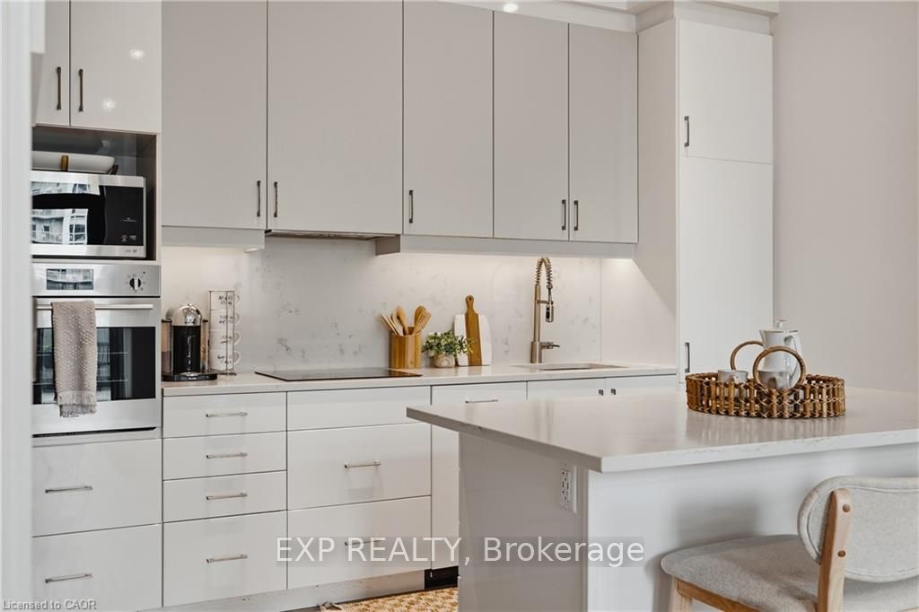 181 King Street S 608, Kitchener, ON N2J 0E7 photo 4