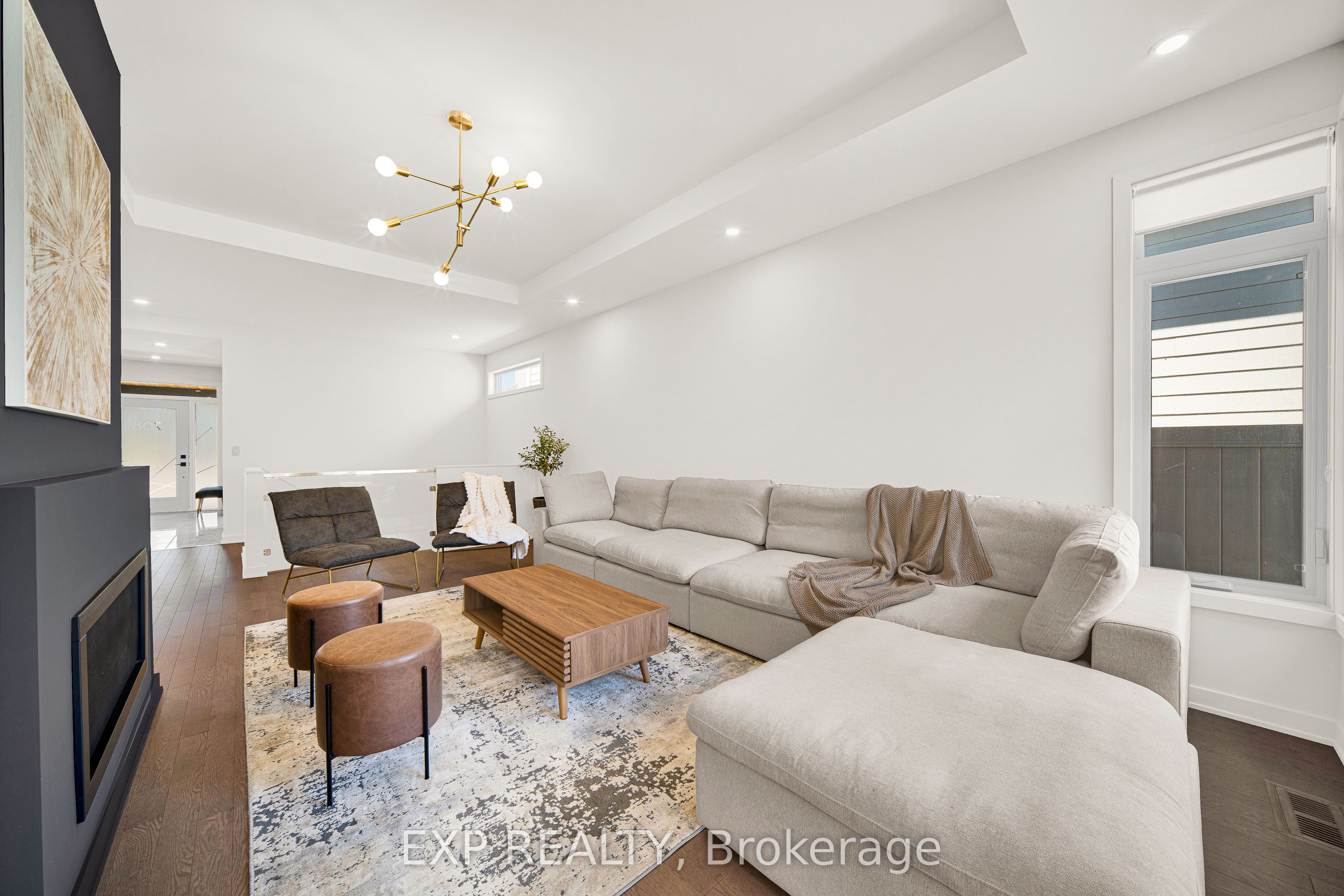 708 Wooler Place, Leitrim, ON K1T 0T6 photo 3