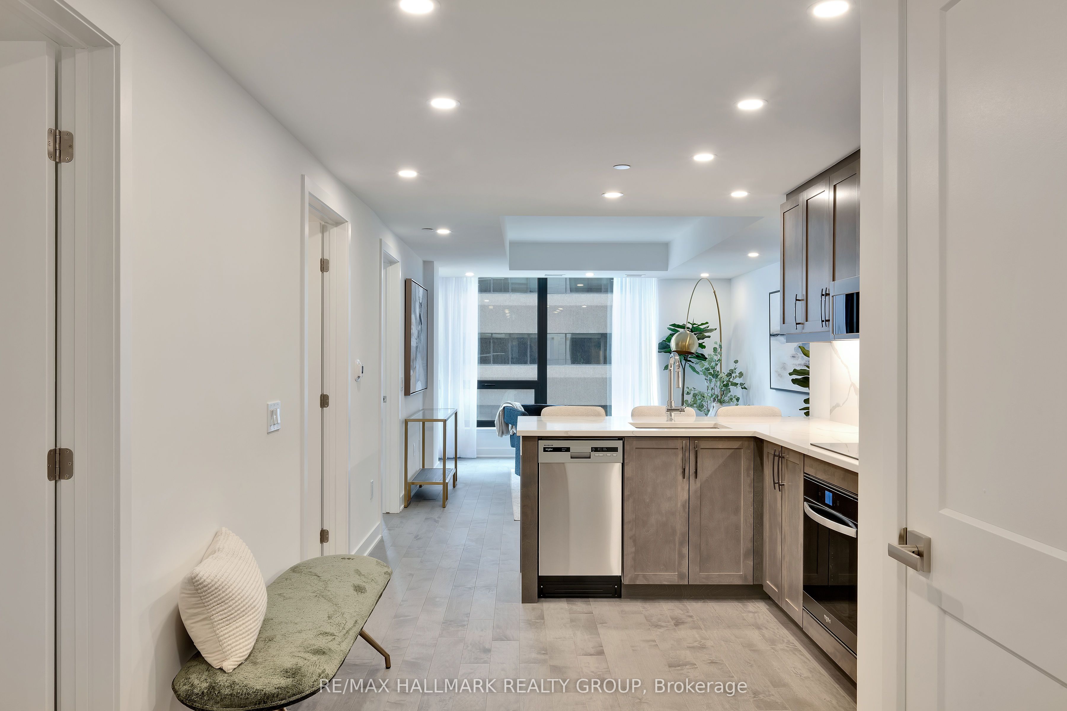 340 Queen Street 401, Ottawa Centre, ON K1R 0G1 photo 4