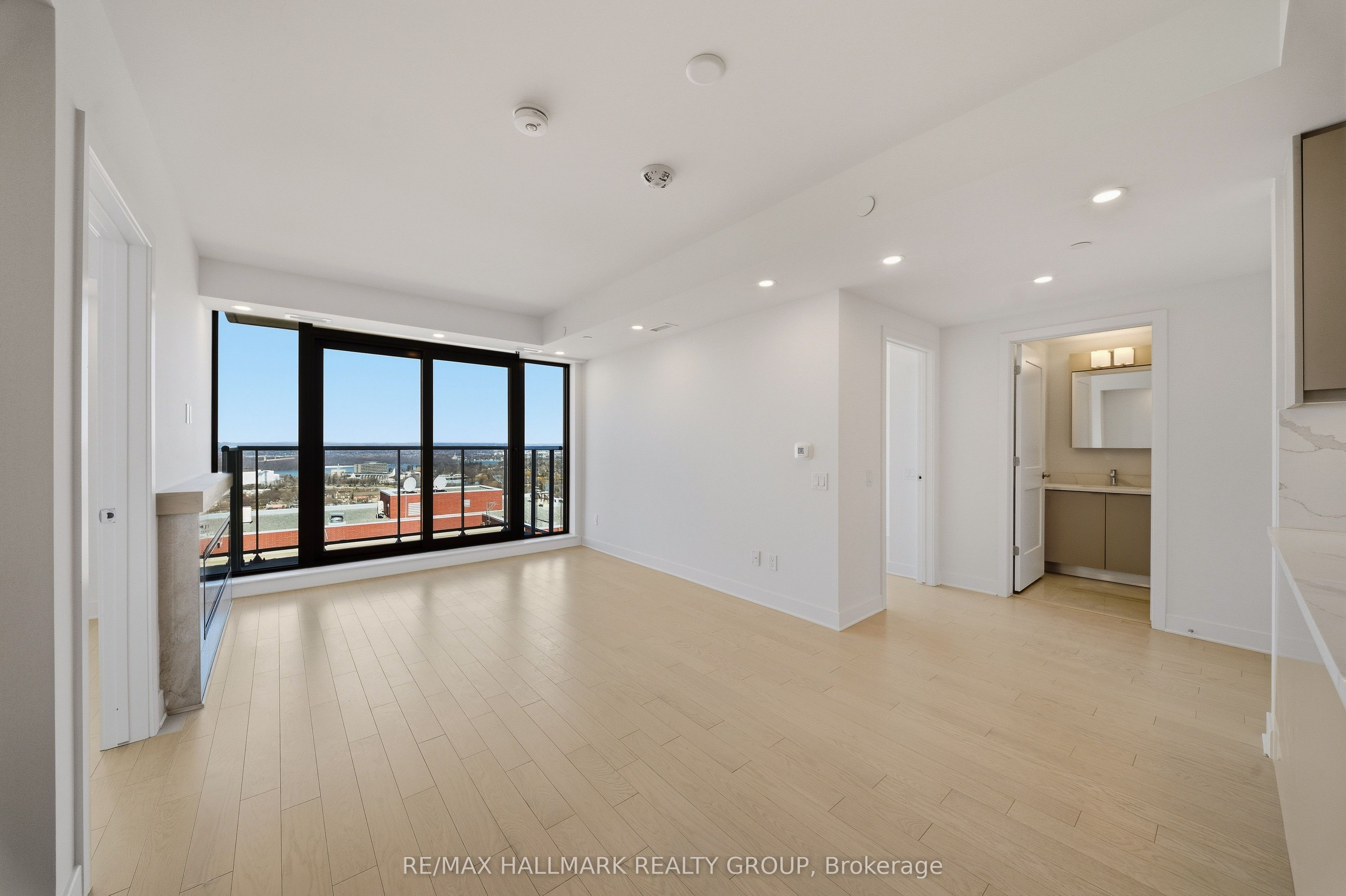 180 George Street 2603, Lower Town - Sandy Hill, ON K1N 0G8 photo 3