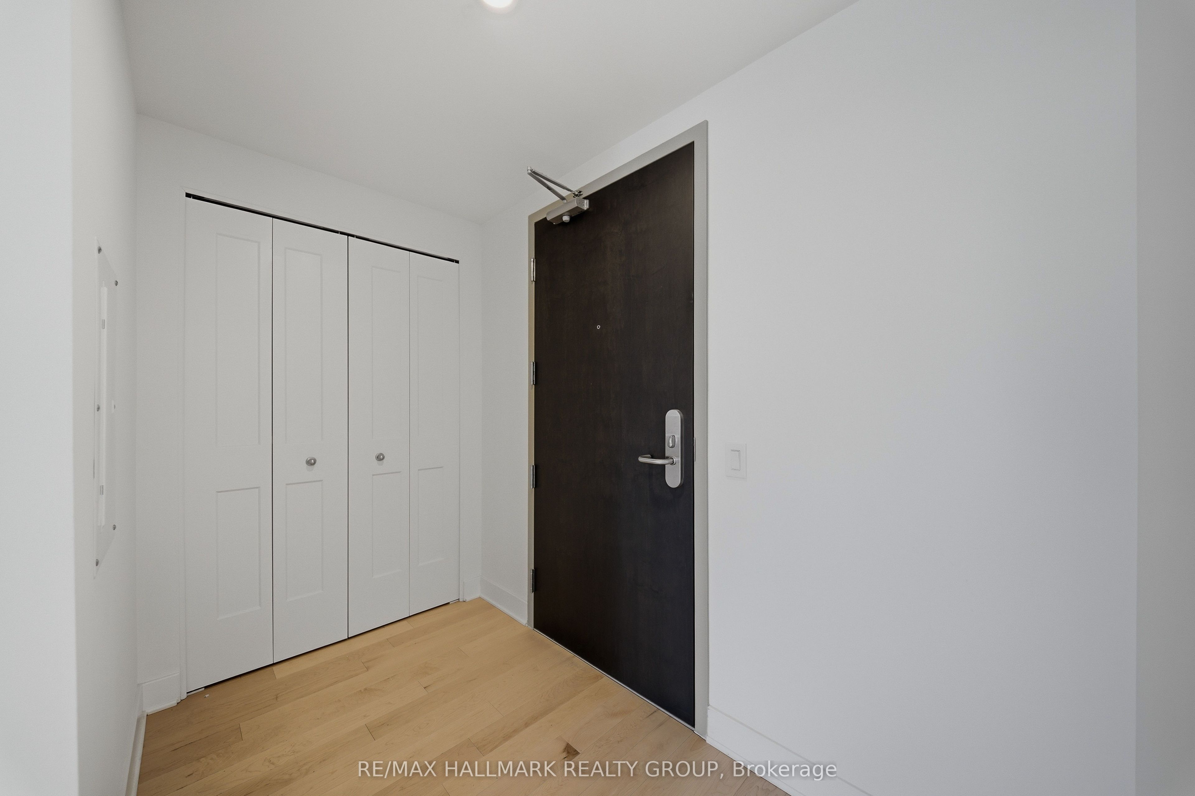 180 George Street 2202, Lower Town - Sandy Hill, ON K1N 0G8 photo 4