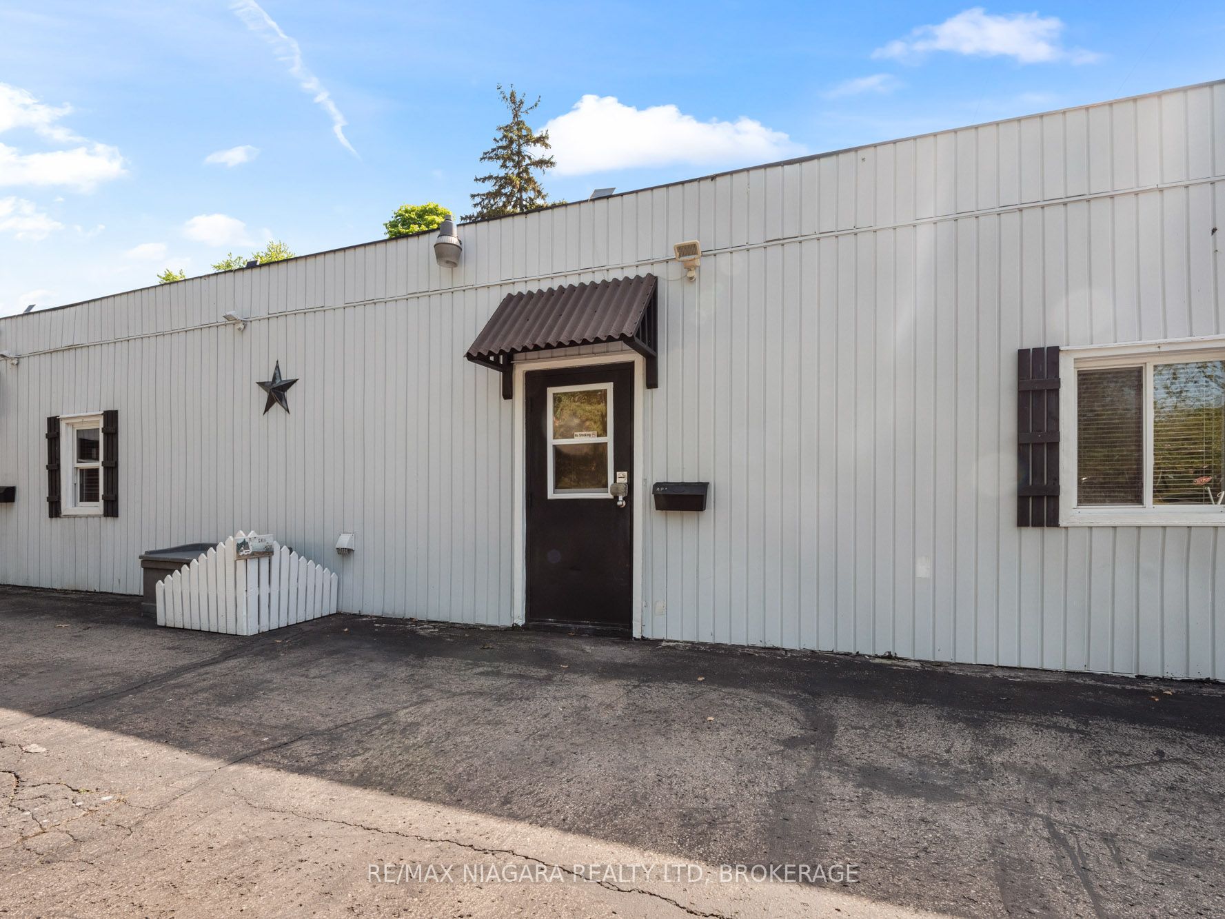 61 Queen Street, Fort Erie, ON L2A 1T7 photo 5