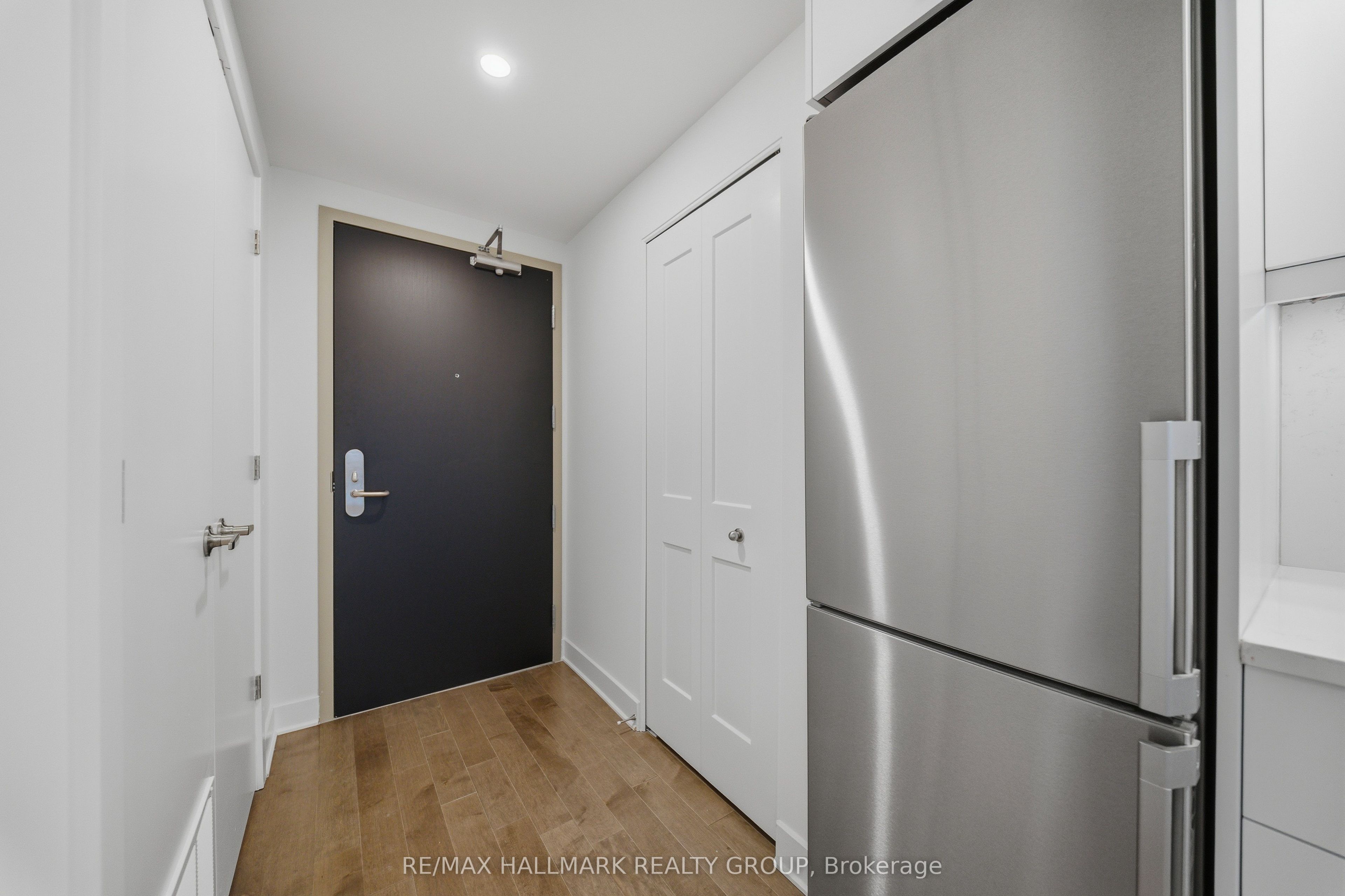 180 George Street 308, Lower Town - Sandy Hill, ON K1N 0G8 photo 3