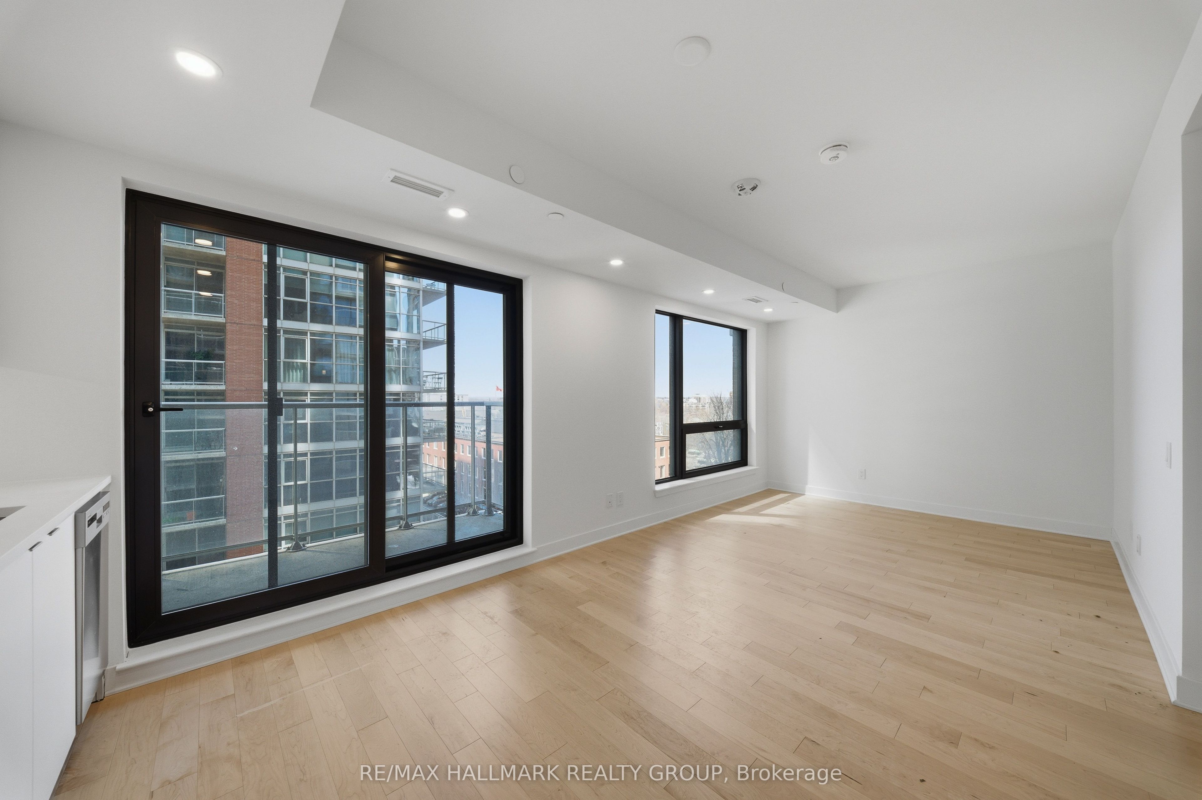 180 George Street 606, Lower Town - Sandy Hill, ON K1N 0G8 photo 3