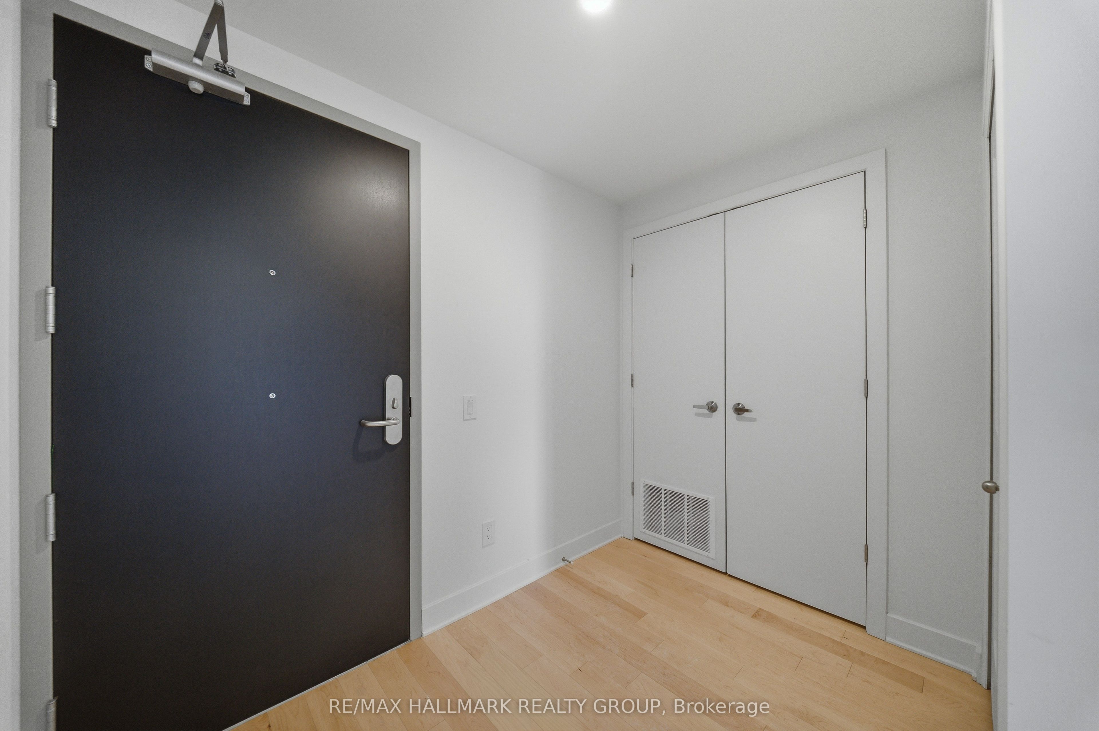 180 George Street 606, Lower Town - Sandy Hill, ON K1N 0G8 photo 4