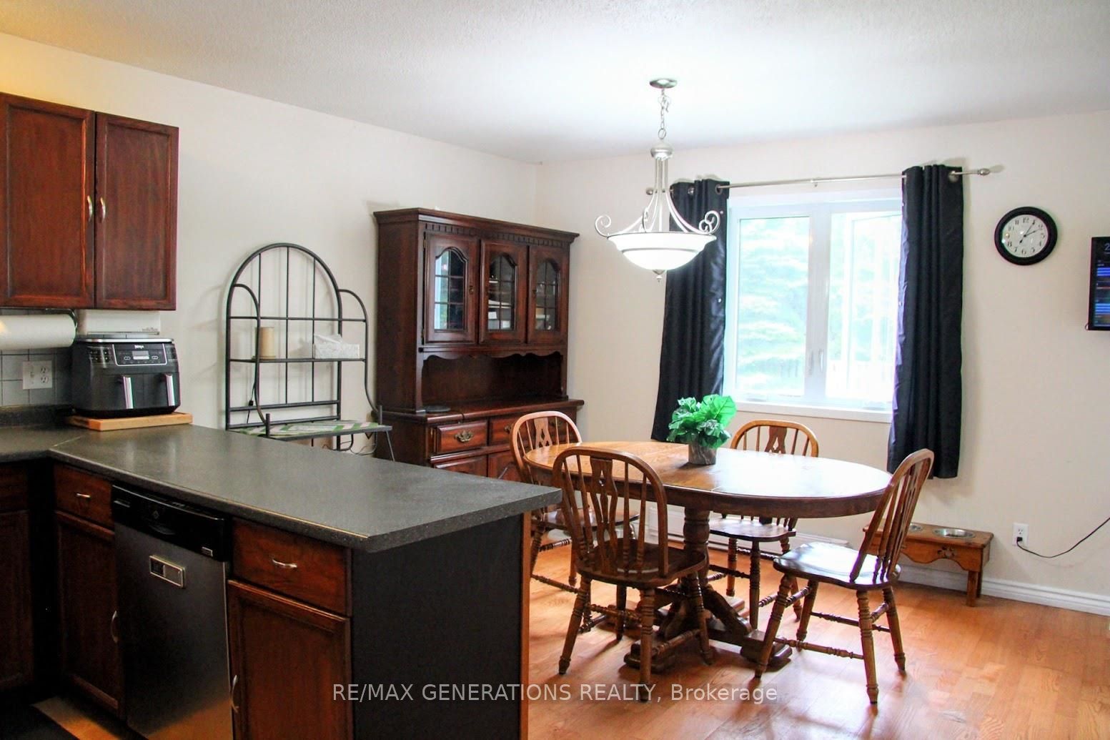 9 Michano Drive, Marathon, ON P0T 2E0 photo 5