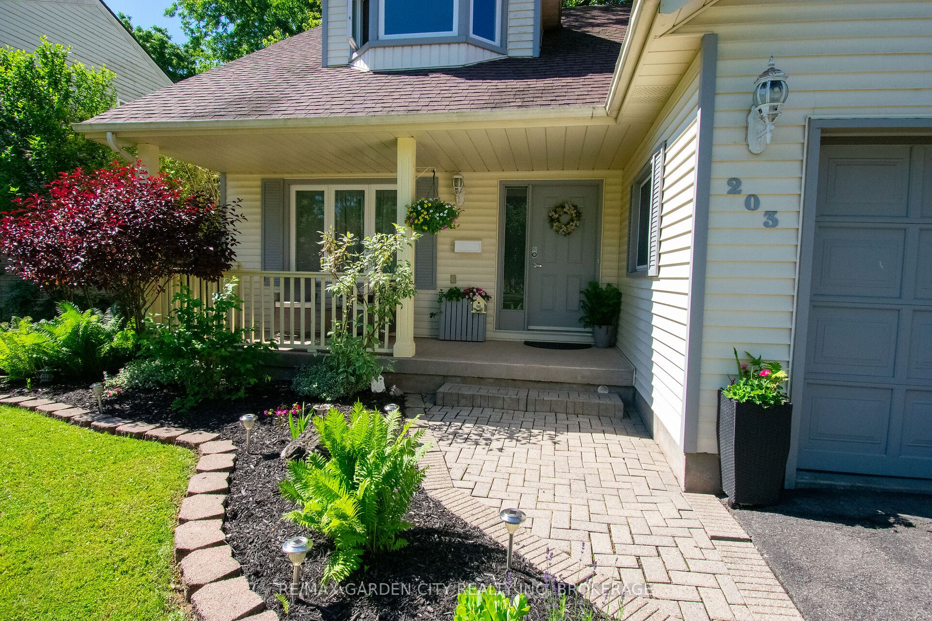 203 LEASIDE Drive, Welland, ON L3C 6N4 photo 4