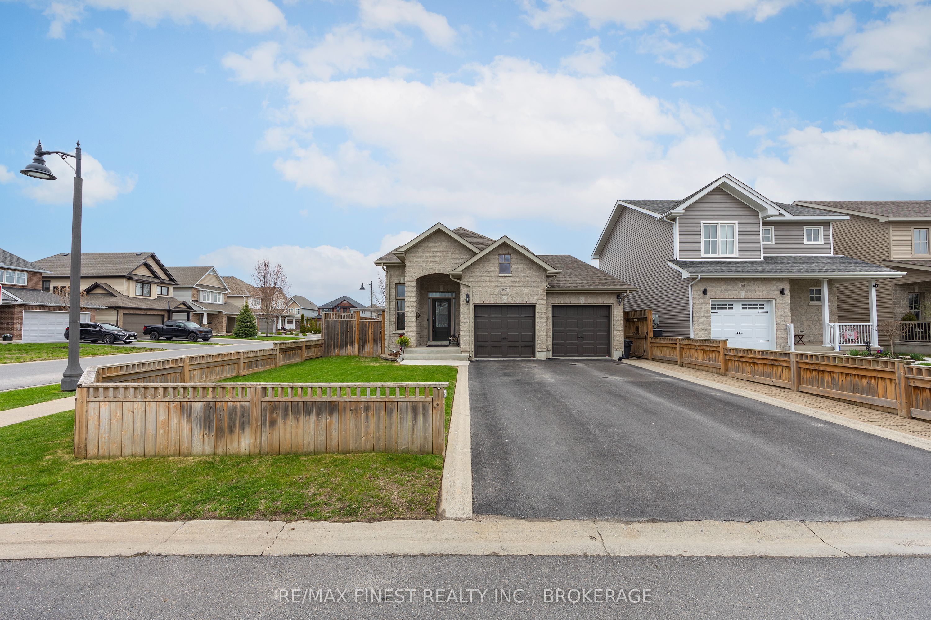 1667 Crimson Crescent, Kingston, ON K7P 0H5 photo 2