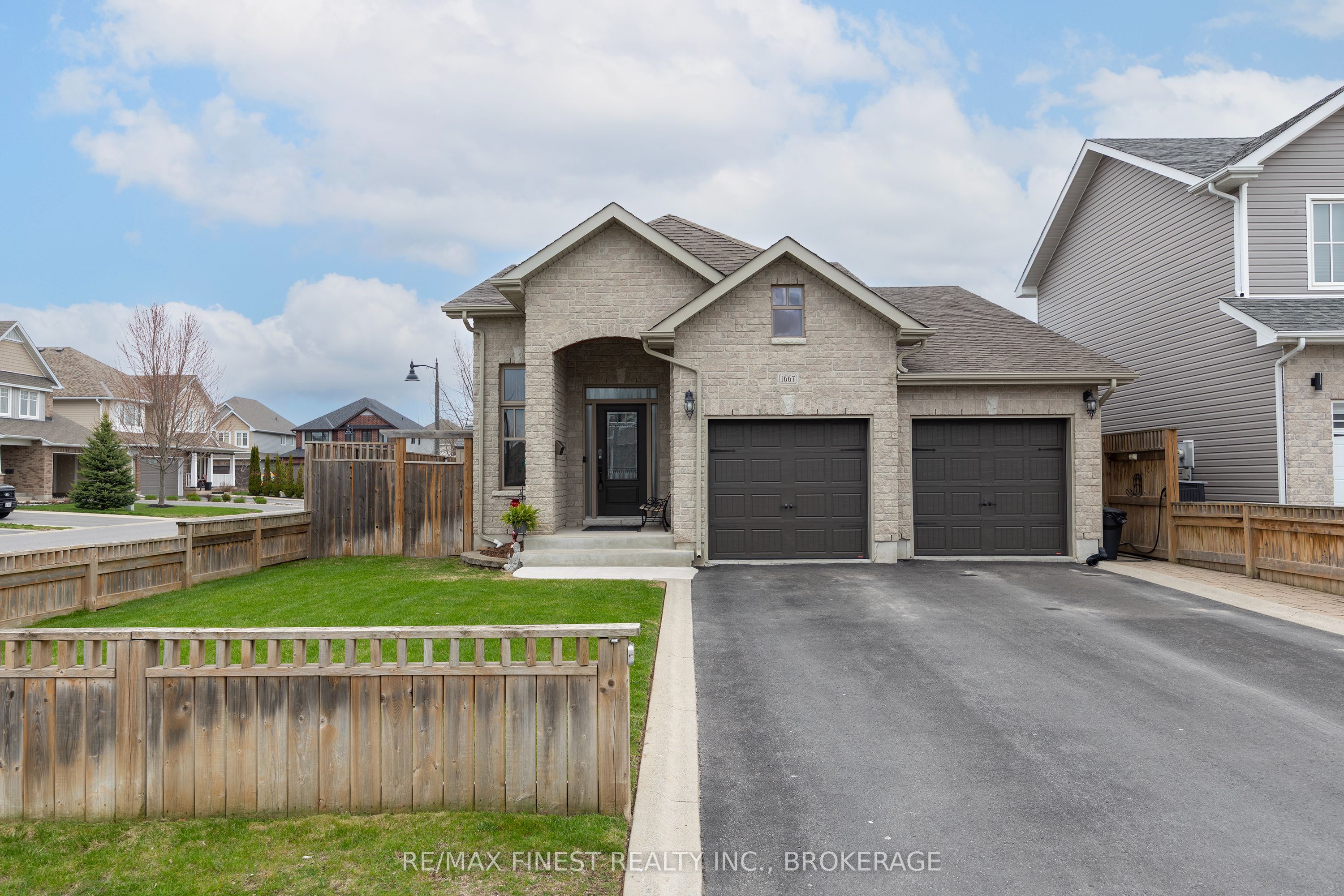 1667 Crimson Crescent, Kingston, ON K7P 0H5 photo 3